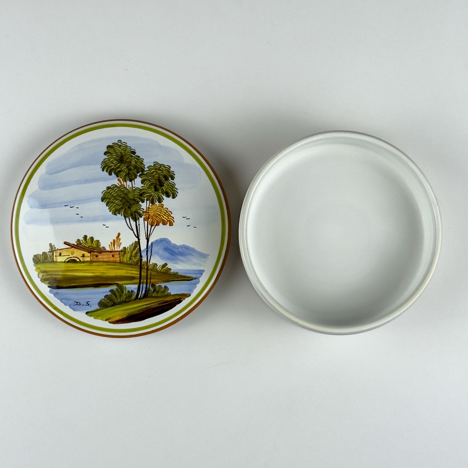 Vintage handgeschilderde ronde sieradendoos van Manufacture Di Stefano, Italië, eind 20e eeuw photo vintage