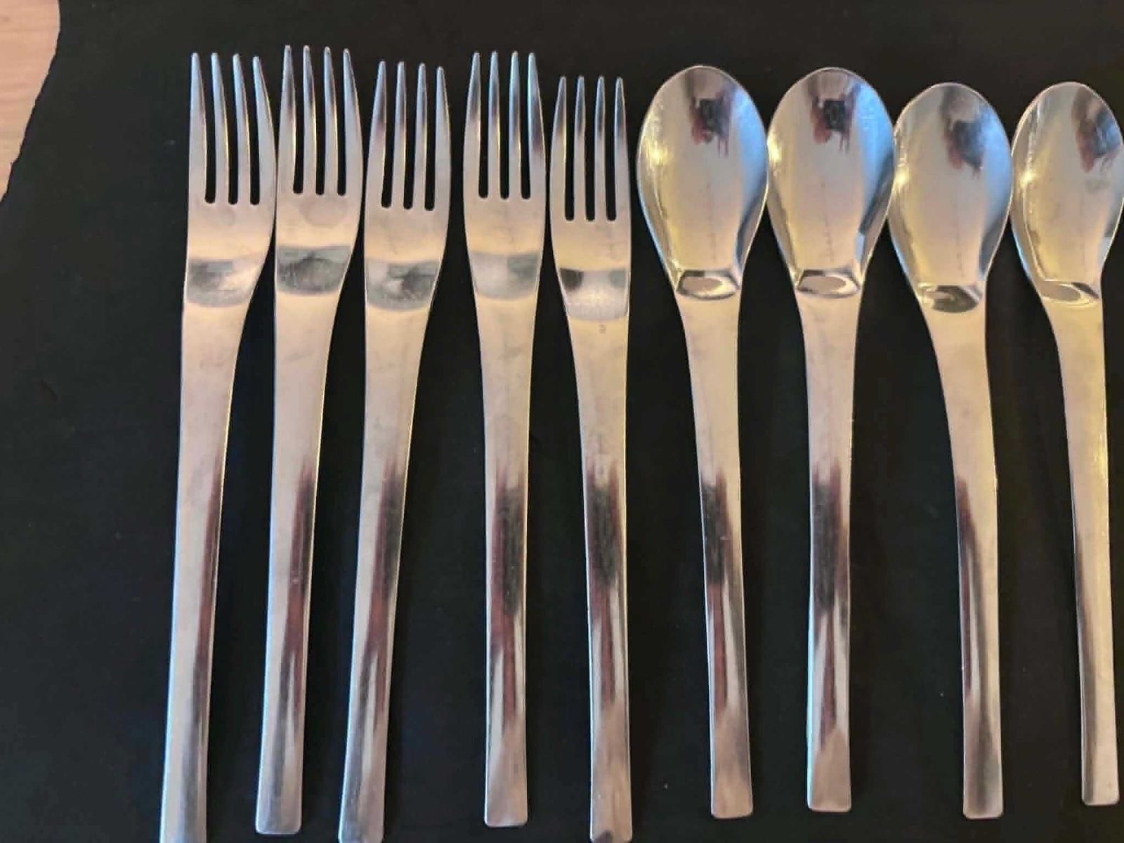 Vintage Italiaans INOXMV Bestekset voor 5 Personen – 15-delig Roestvrijstalen Bestek – Modernistisch Space Age Design, jaren 1980 photo Woonaccessoires