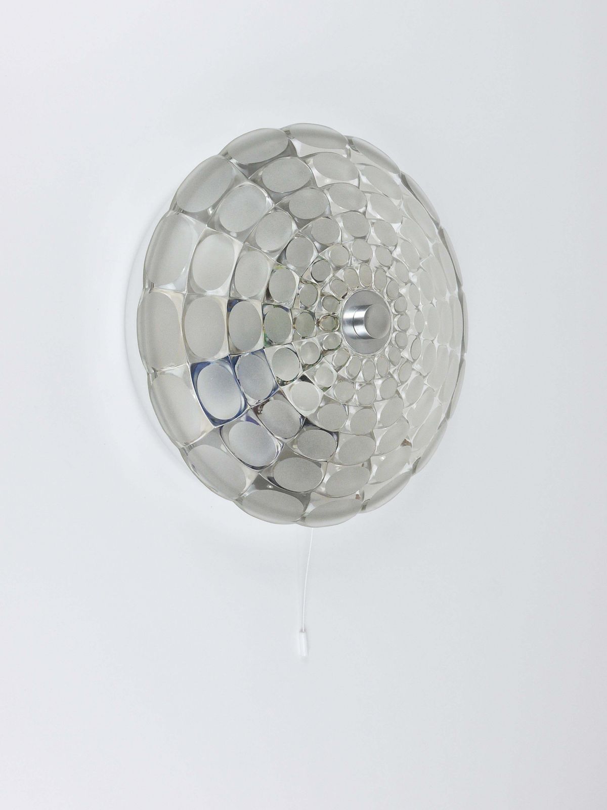 Peill & Putzler Grote Ronde Op Art Glazen Wandlamp, 1970s photo 642.0