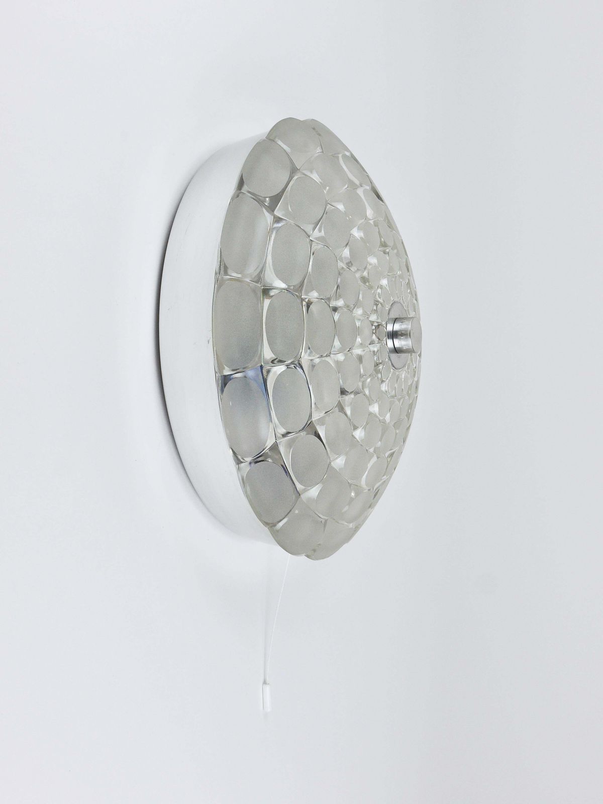 photo vintage Peill & Putzler Grote Ronde Op Art Glazen Wandlamp, 1970s