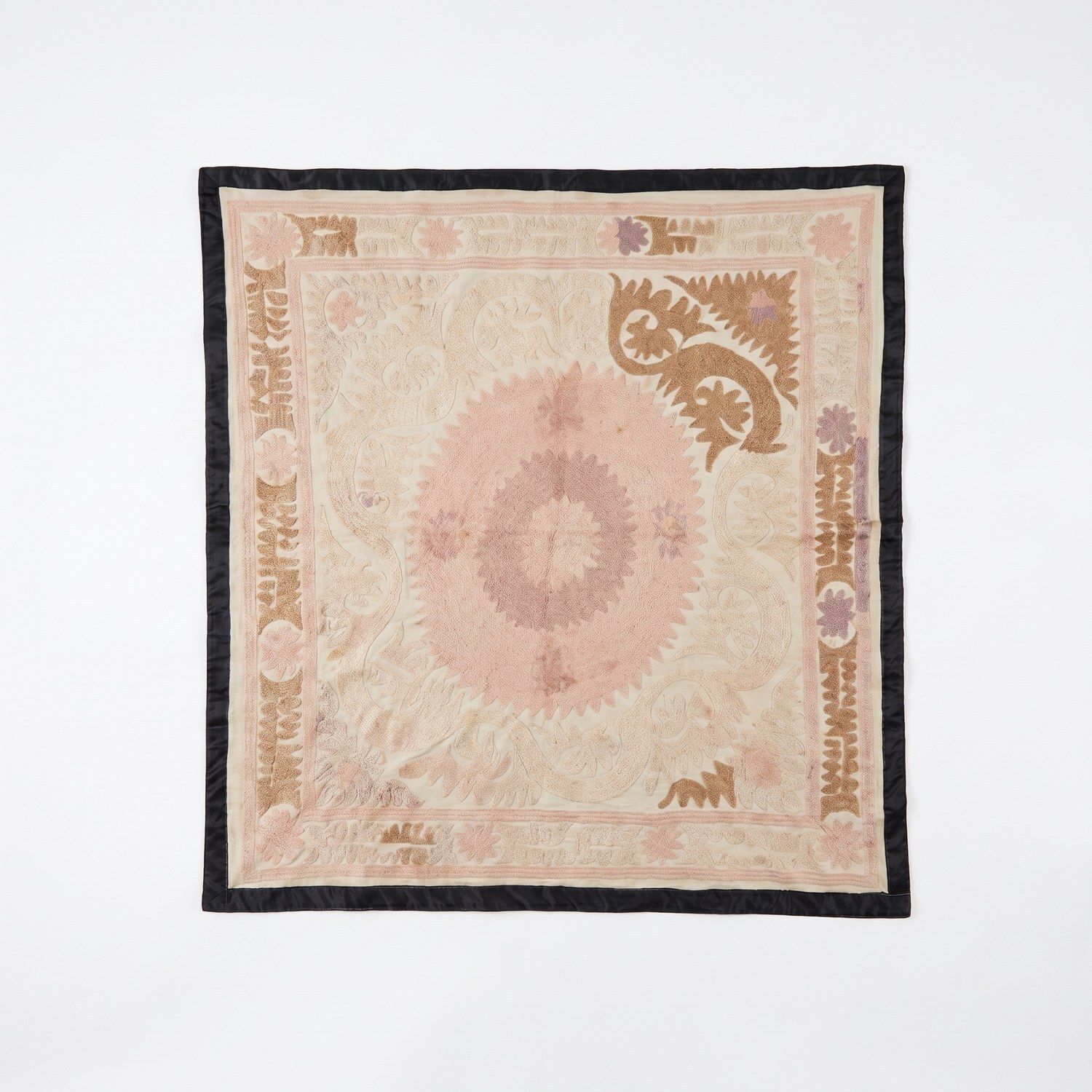 Suzani brodé, décoration murale, nappe ouzbèke beige neutre, 133 x 144 cm