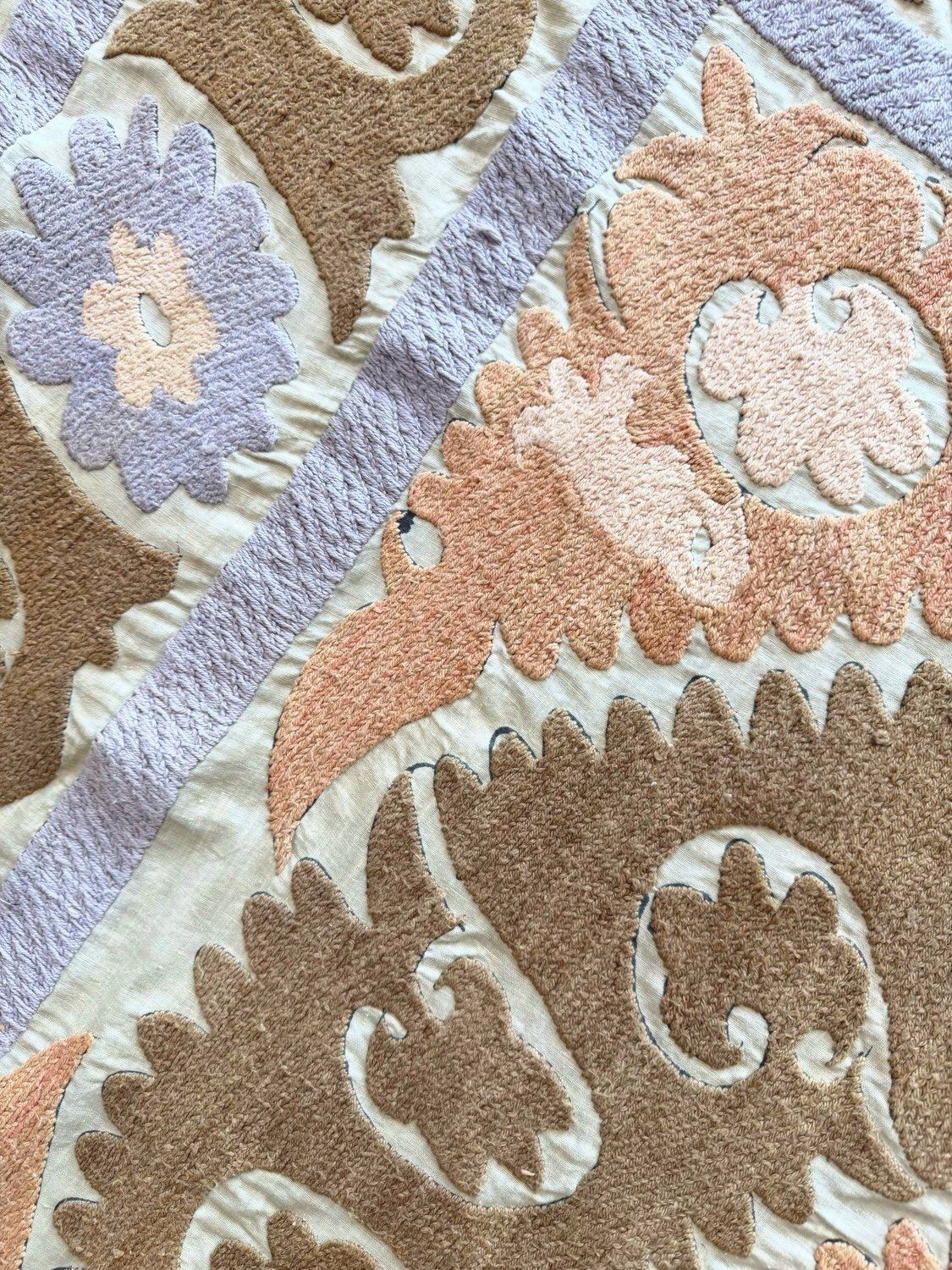 photo furniture Asian Suzani Embroidered Wall Hanging, 4'135 X 152 Cm