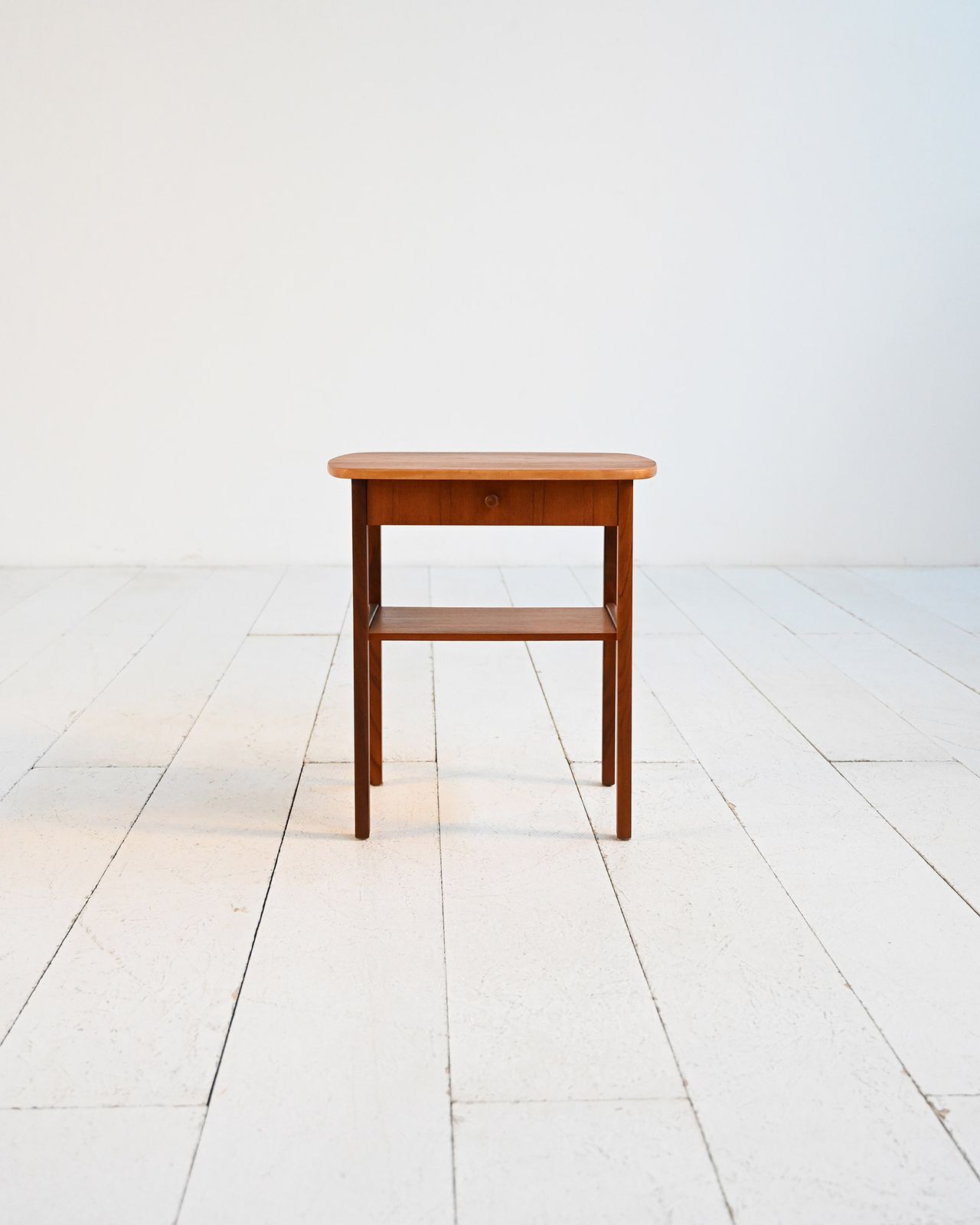 Scandinavisch teakhouten nachtkastje, ca. jaren 1960 photo furniture