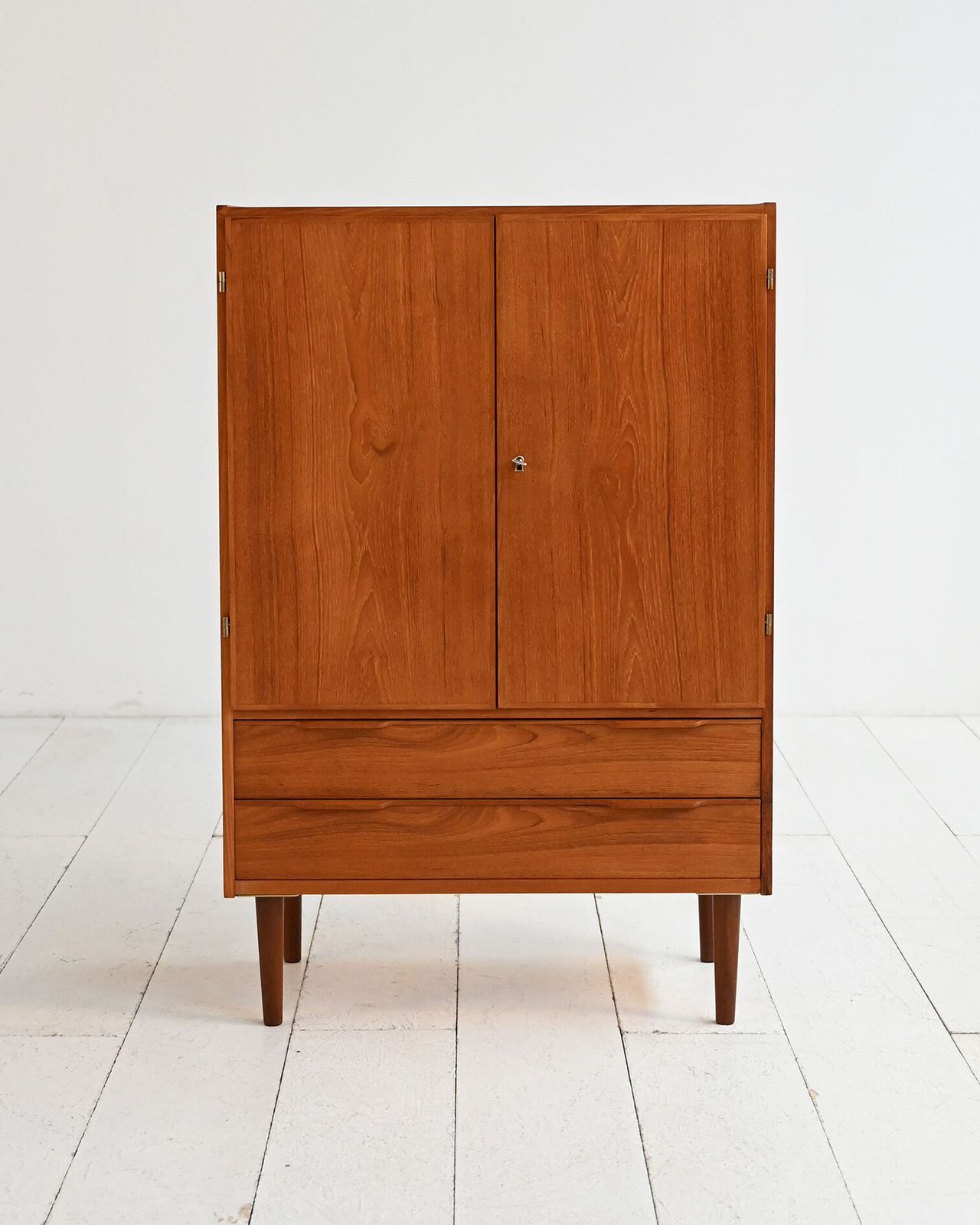 Scandinavisch teakhouten kastje, ca. jaren 1950/60
