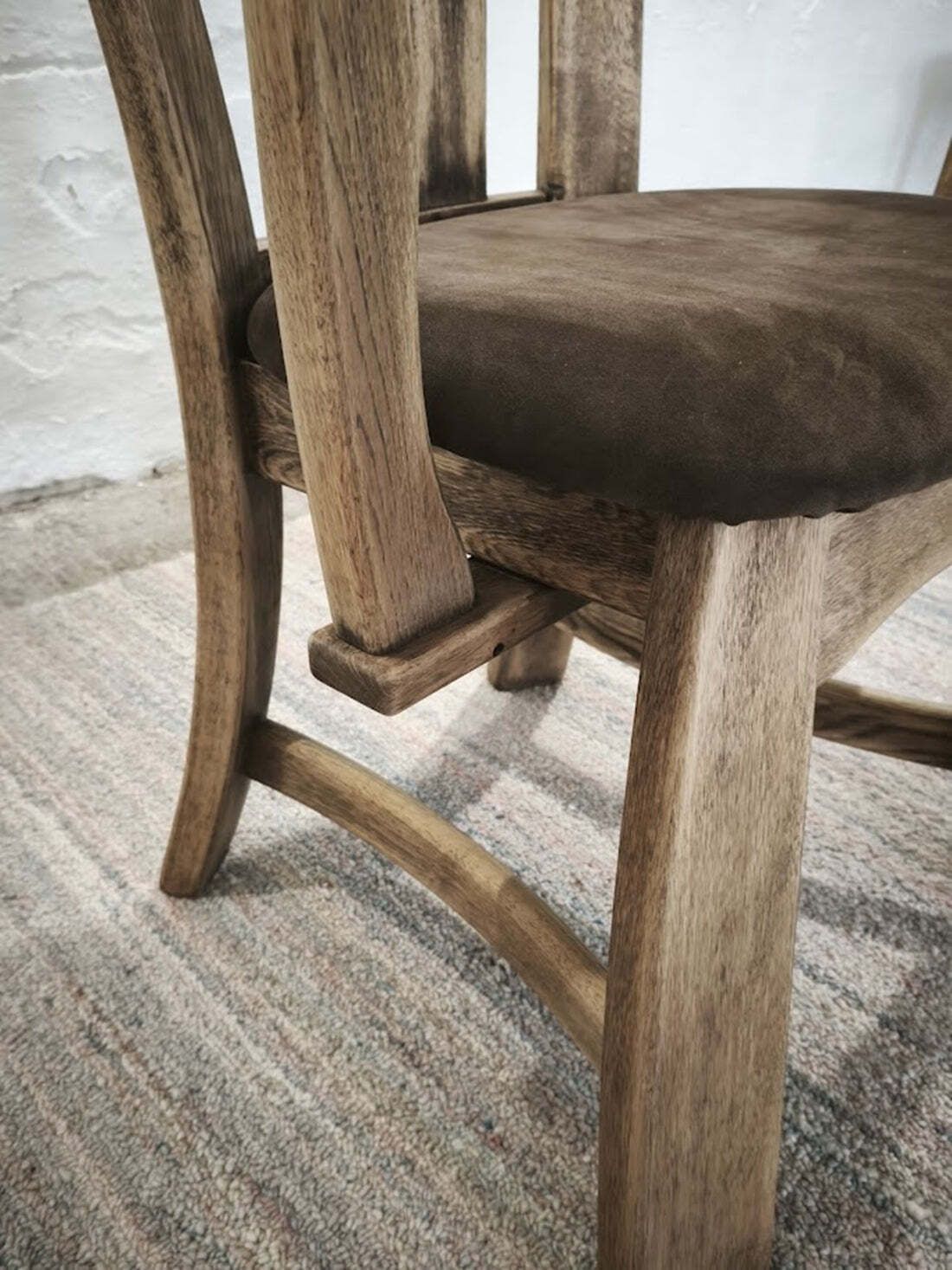photo vinterior Nederlandse Brutalistische Massief Eiken Fauteuil met Opnieuw Bekleed Leren Zitting, jaren 1970