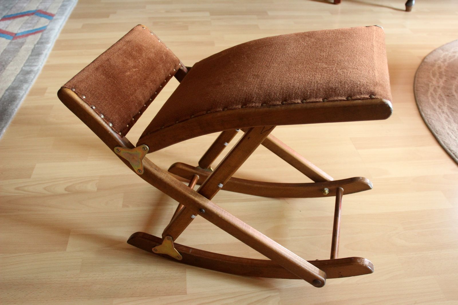 Rocking Foot Rest   Rocking Foot Stool   Made Of Wood, Fabric (Velours Brown) And Metal   3 Way Adjustable   Vintage photo furniture