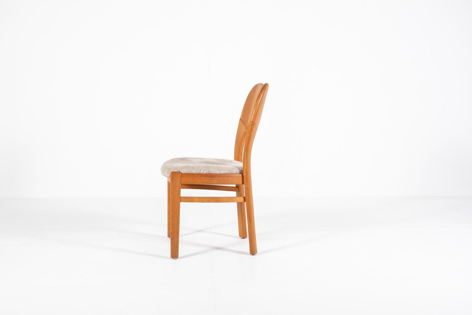 photo for sale Set van 4 Vintage "Morten" Eetkamerstoelen Toegeschreven aan Niels Koefoed, jaren 1960