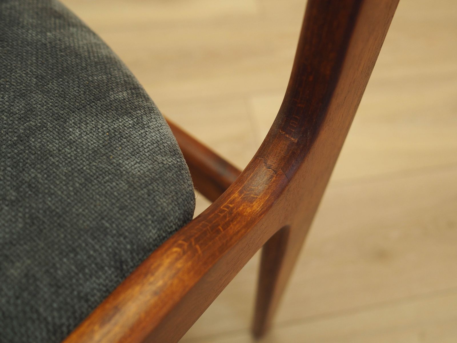 Set van vier teakhouten stoelen, Deens design, jaren 1970, gemaakt in Denemarken photo Meubels