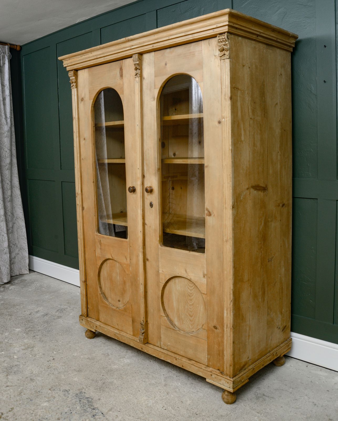 Farmhouse Pine Pantry Larder Cupboard / Housekeepers photo 1400.0