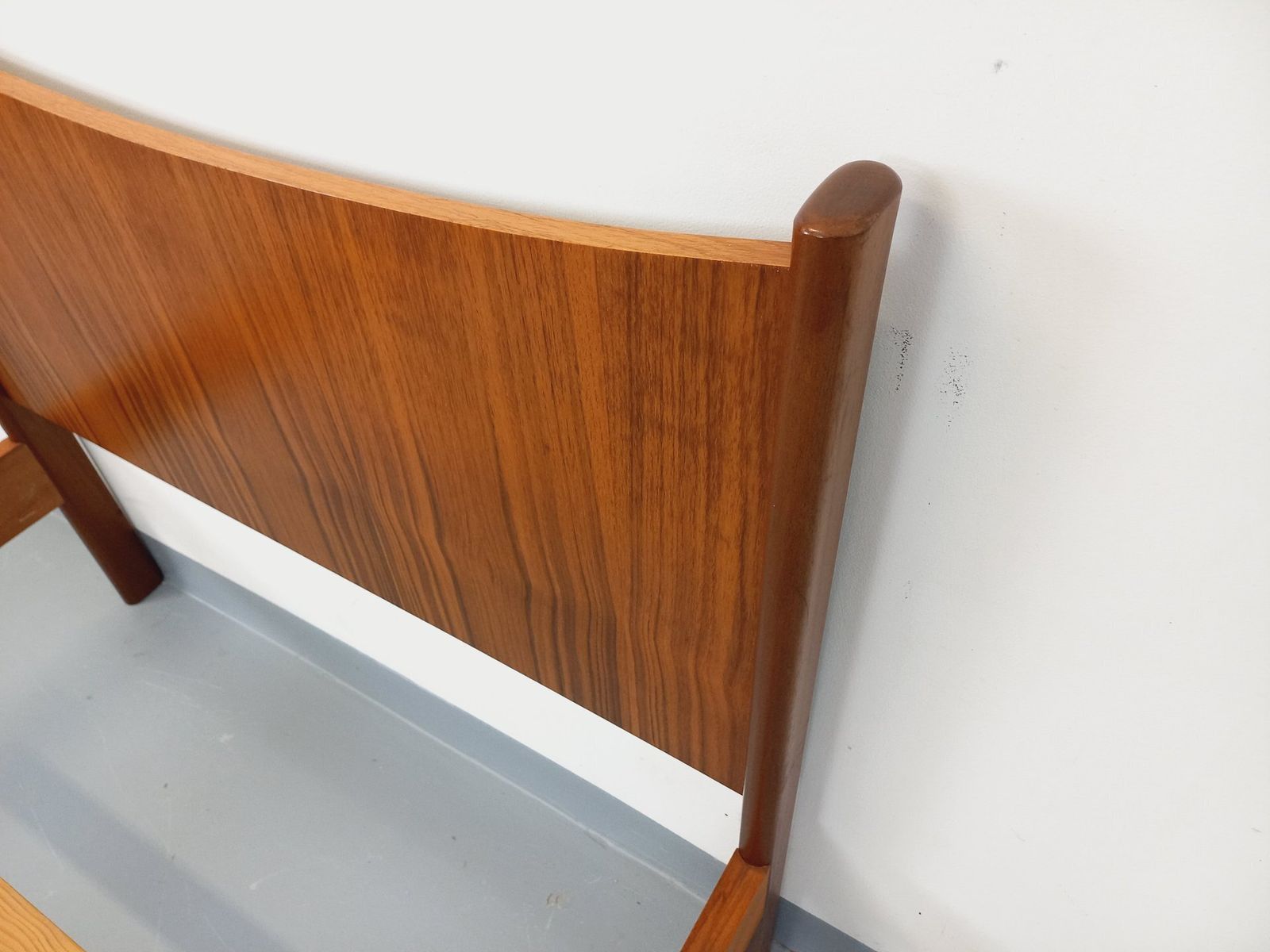 Scandinavisch eenpersoonsledikant in teak photo buy