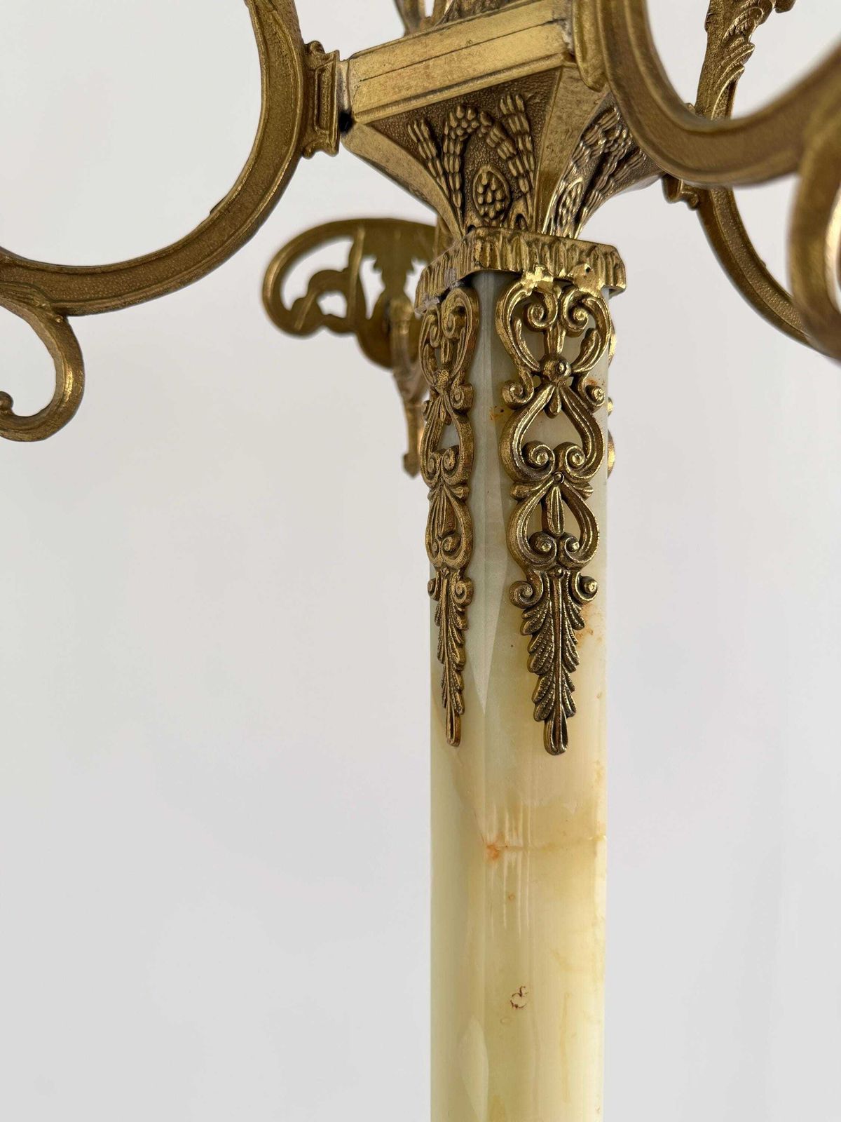 Italian Onyx Marble Coat Rack, Brass Hall Tree, Decorative Hall Stand, Hollywood Regency photo vintage