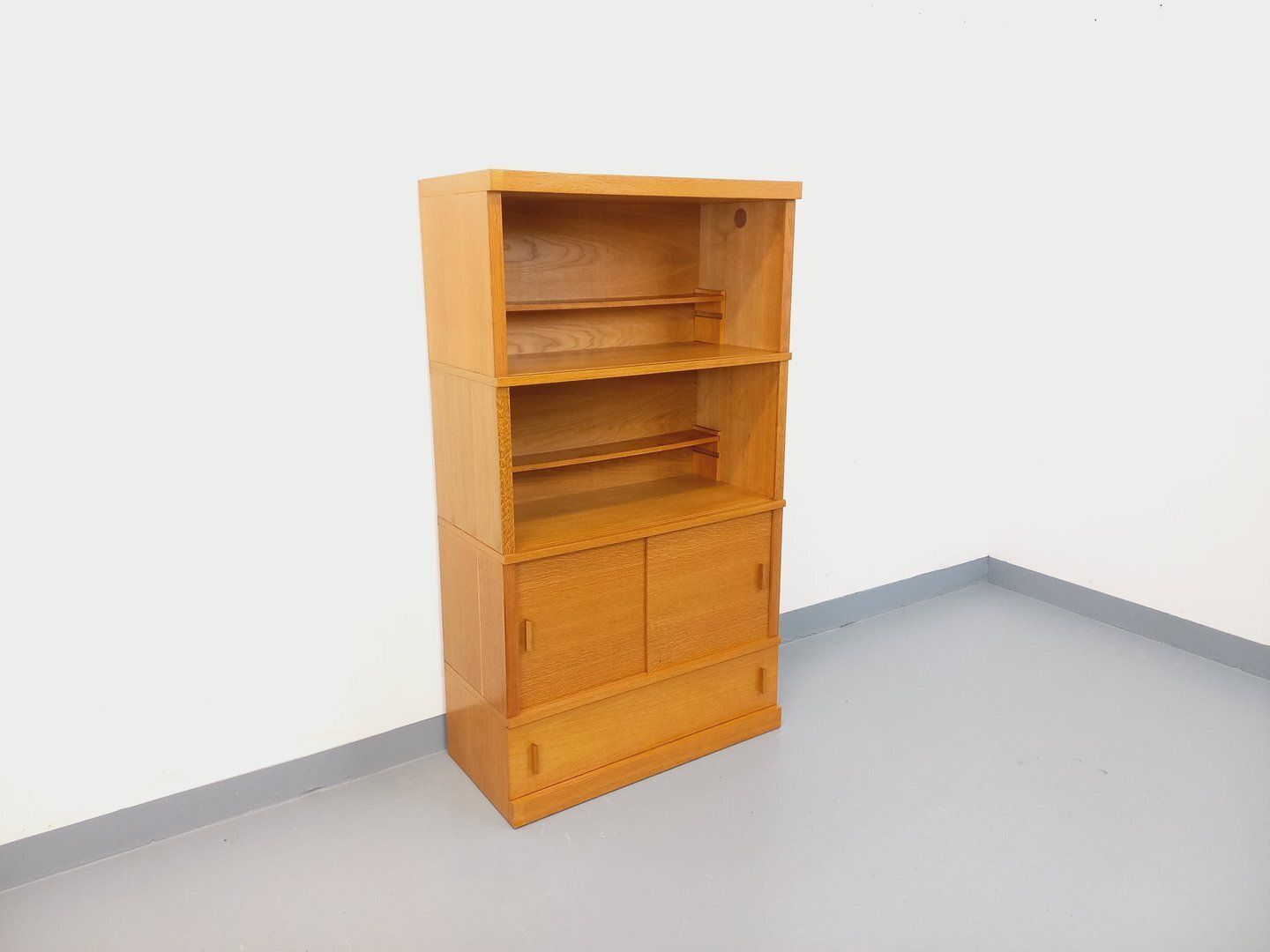 Opbergkast met eikenhouten boekenkast