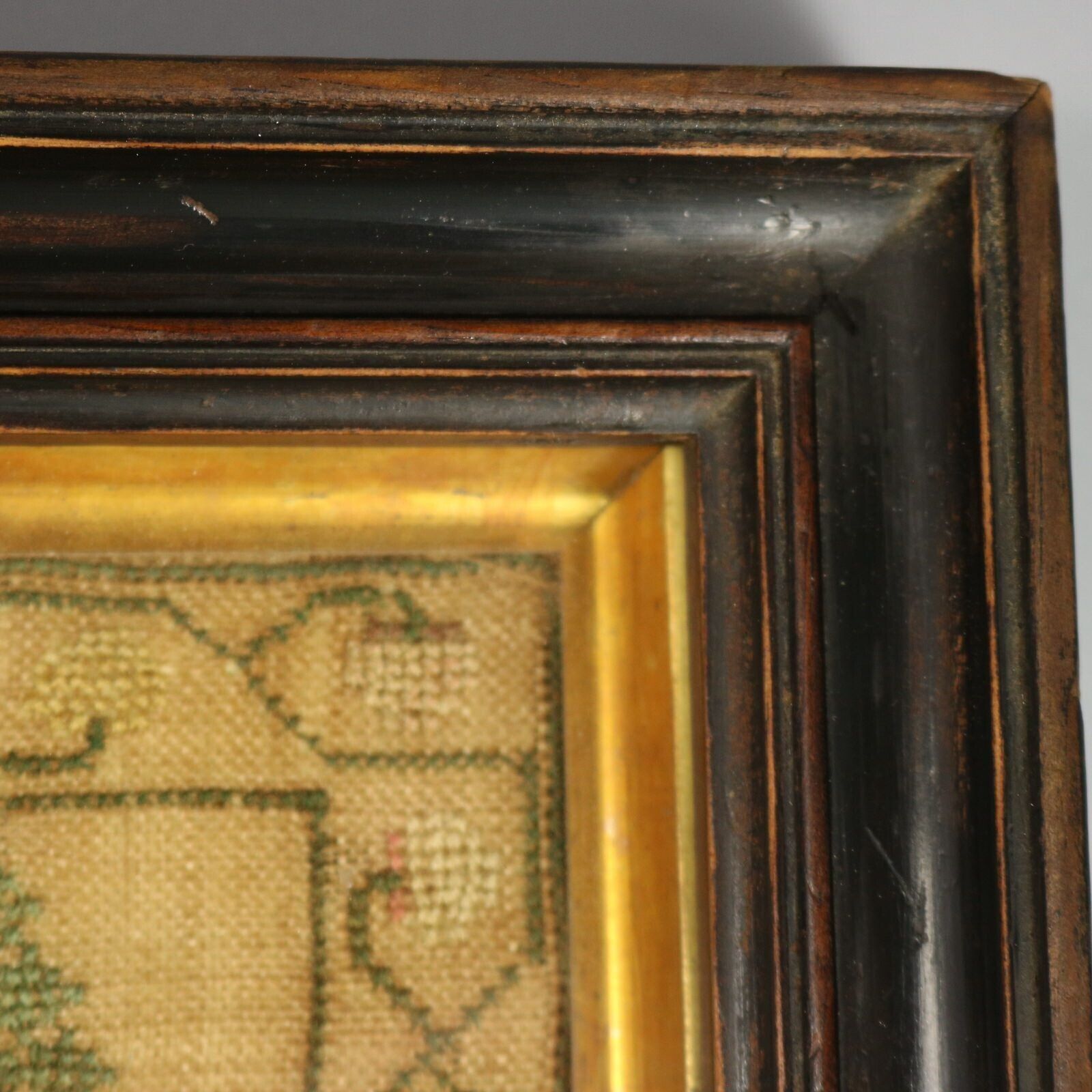 Textiel Antiek Schots borduurwerk, 1813, door Erskine Wade Sinclair photo