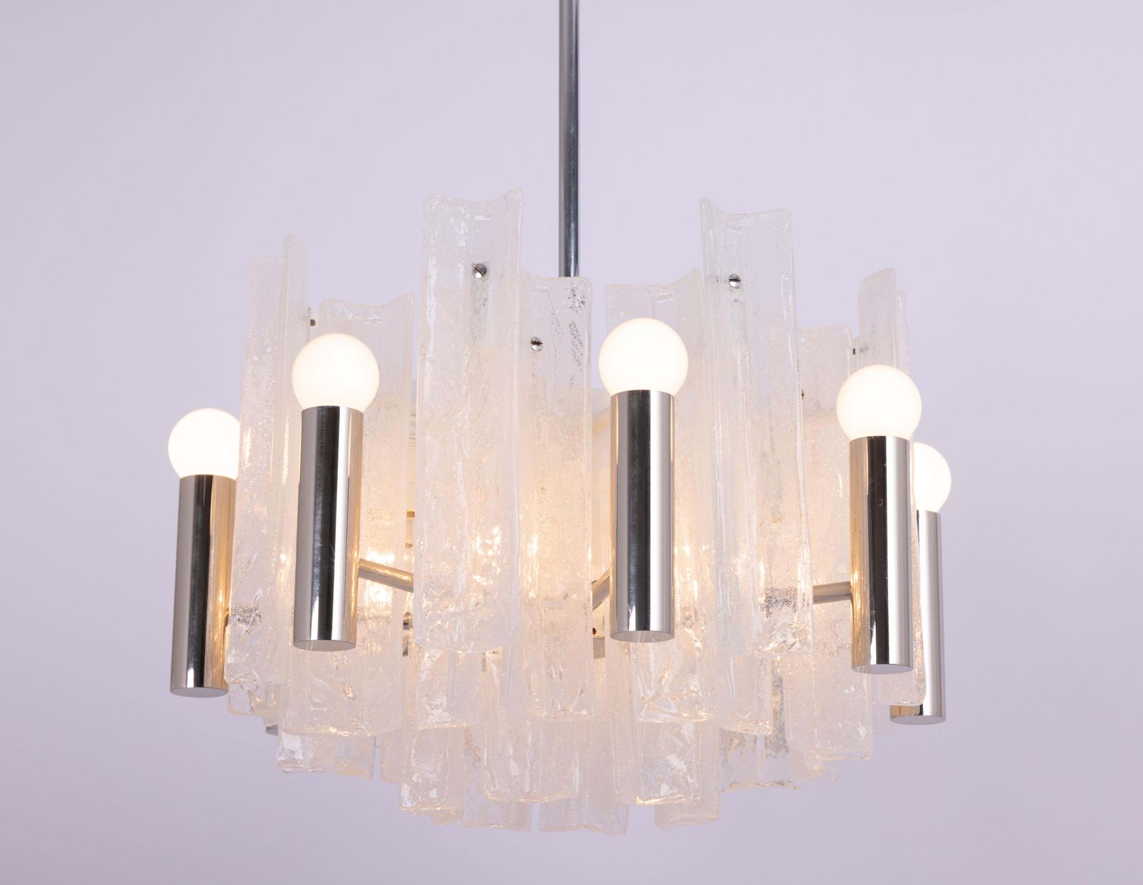 photo buy Kalmar chromen kroonluchter met ijsglas, Duitsland, 1970