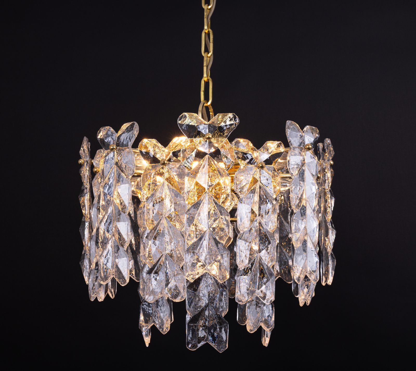 photo vintage Large Gilt Brass, Crystal Glass Chandelier Palma, Kalmar, Austria, 1970s