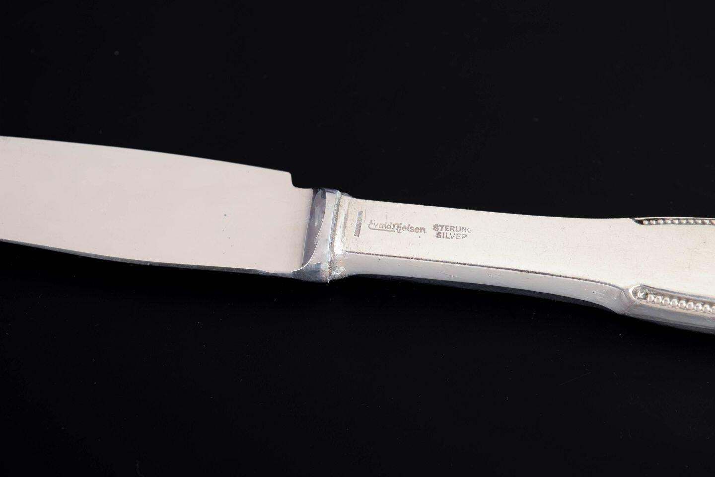 Evald Nielsen. Ensemble de trois couteaux à déjeuner en argent sterling et acier inoxydable. photo Décoration