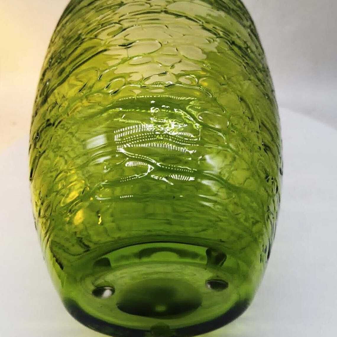 photo for sale 1970s Green Vase In Hand Worked Murano Glass   Made In Italy. 31 H Cm / 12.20 H Inches.
