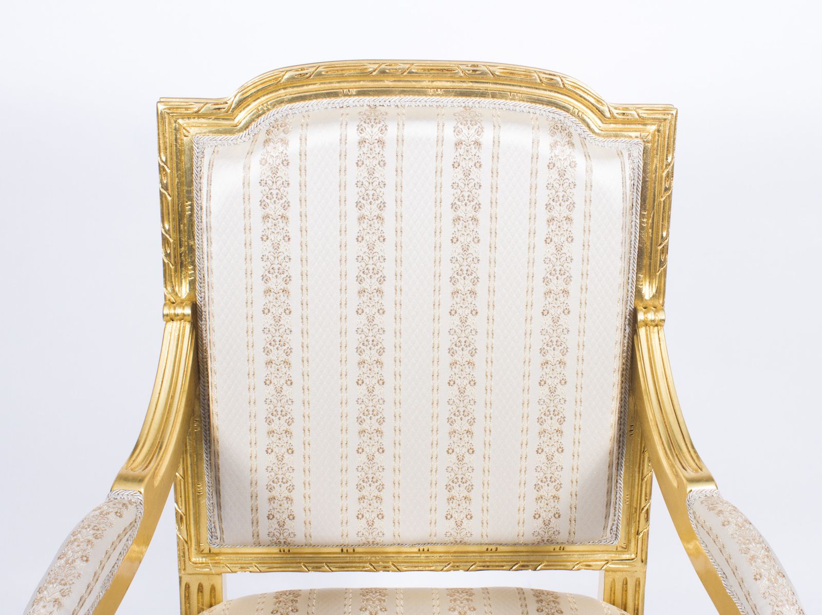 Pair Bespoke French Louis XVI Carved Giltwood Armchairs photo vinterior