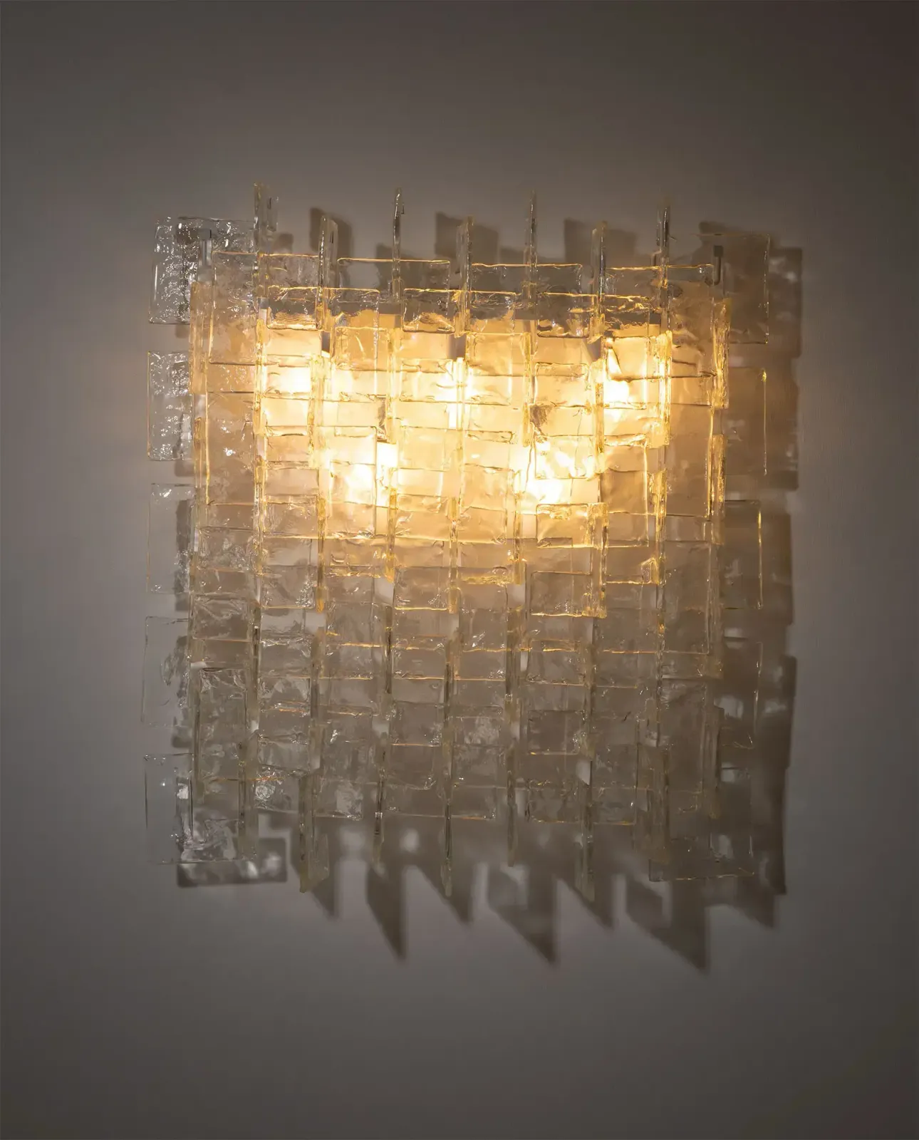 Carlo Nason, Sculpturele Wandlamp van Kantglas, jaren 1970 photo for sale