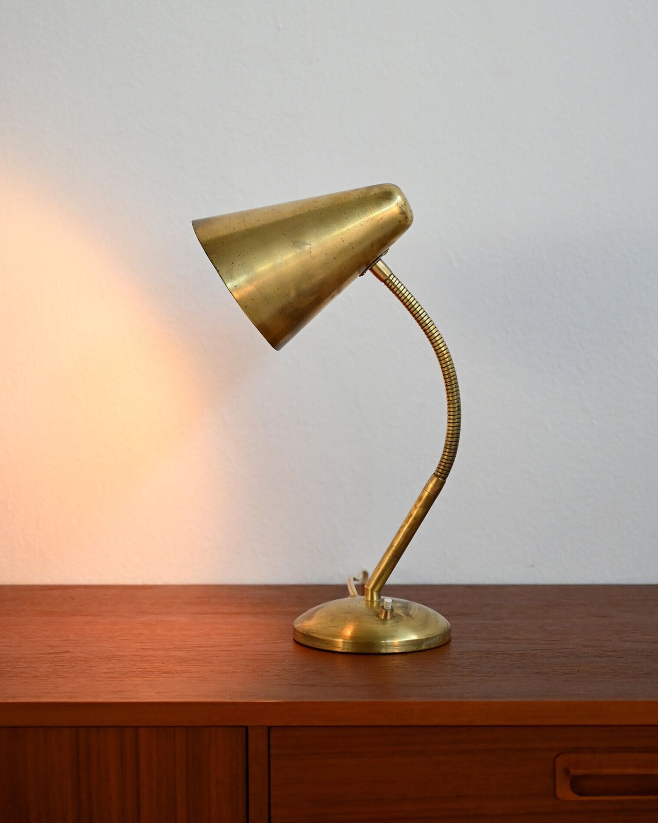 Scandinavische verstelbare tafellamp, ca. jaren 1950 photo for sale
