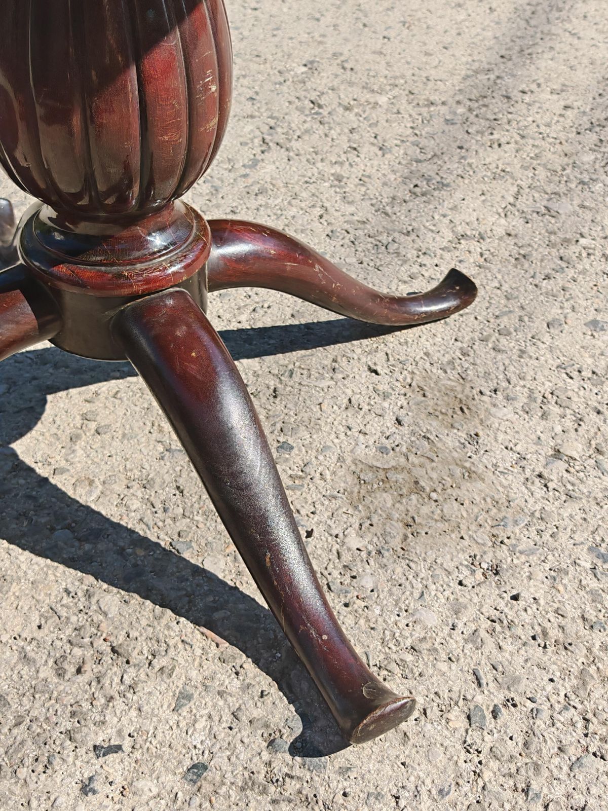 Italiaanse eettafel in mahonie, toegeschreven aan Paolo Buffa, jaren 1940 photo vinterior
