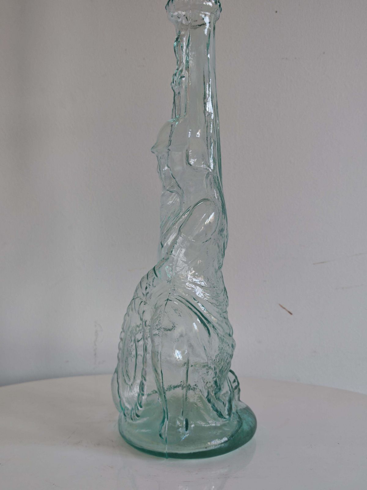 Grote art deco figuurvormige fles als art deco danseres, Italië jaren 1920 photo vinterior