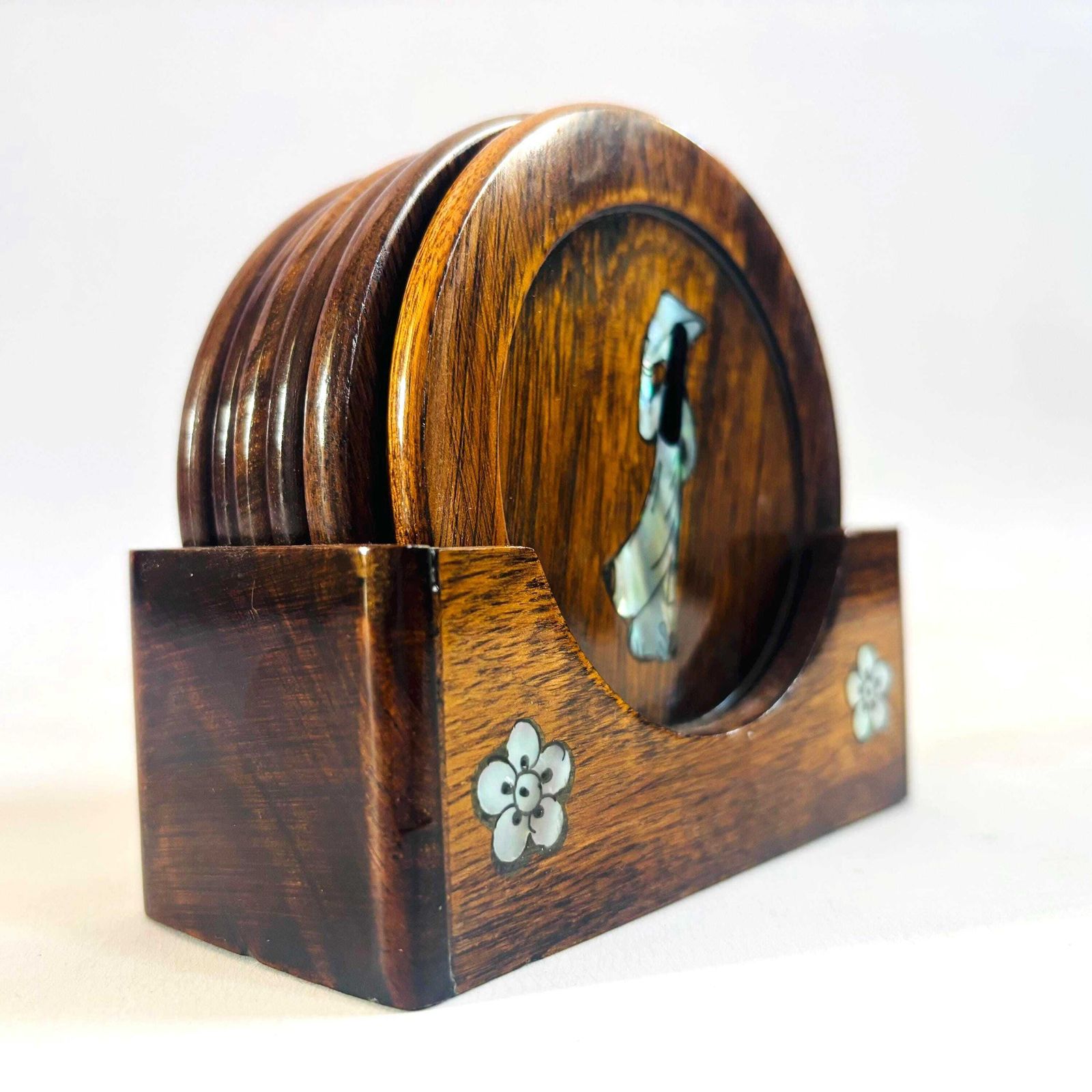 59.0 Ensemble de sous-verres mid-century en bois dur d'Asie de l'Est, incrustation d'ormeau véritable, Geisha photo