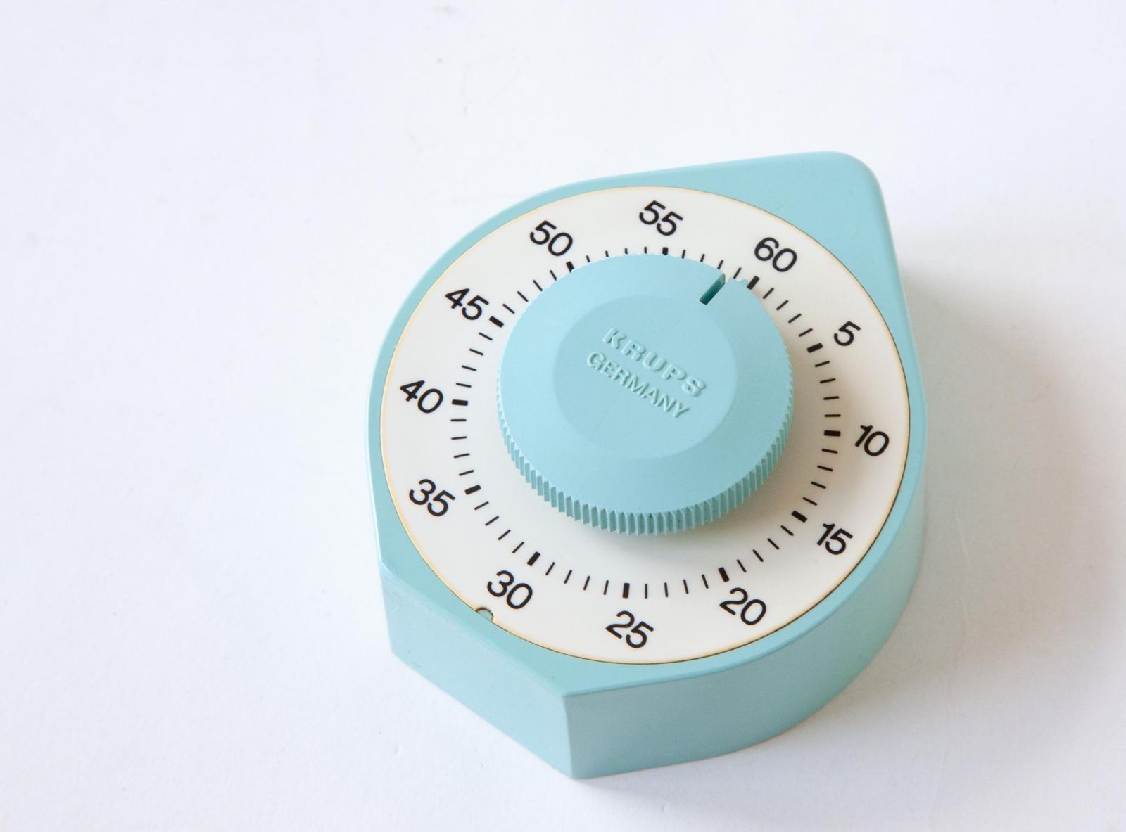 Keukenwekker KRUPS jaren 1960 – Space Age Panton Pop Duitsland Plastic Atomic Short Egg jaren 1970 Alarm photo Woonaccessoires