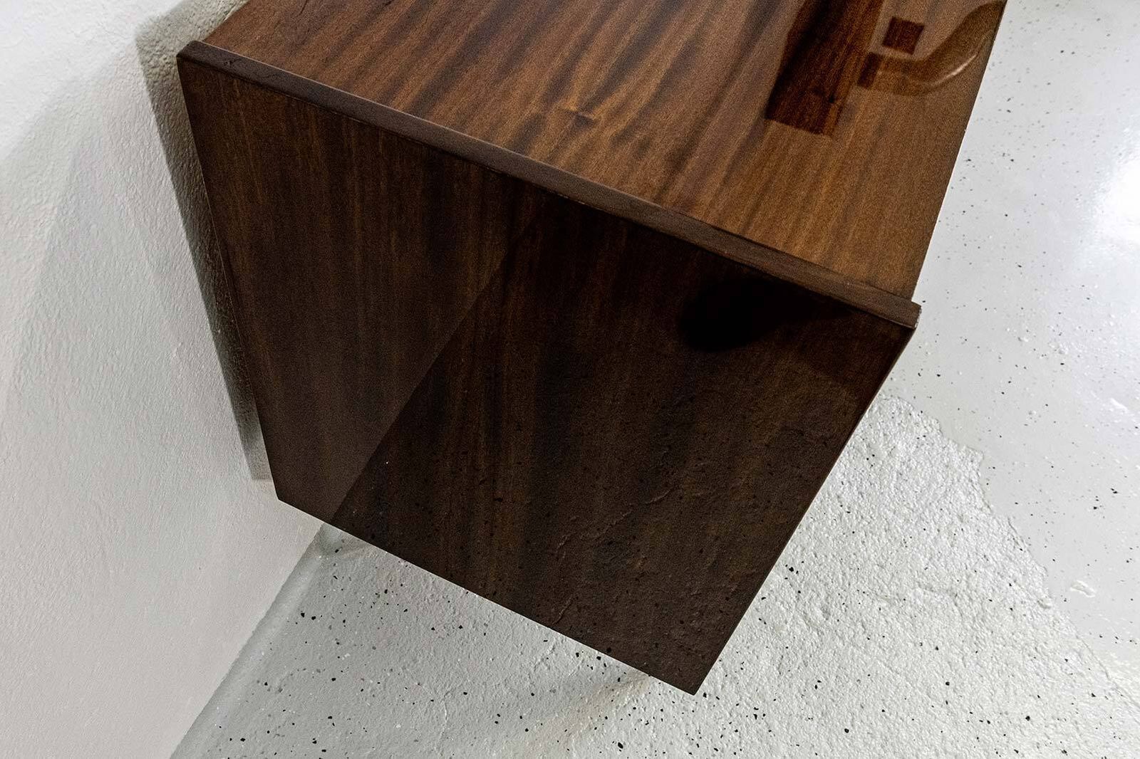 photo furniture Mid-Century Hoogglans Walnoot Dressoir van S. Albracht, Polen, 1972
