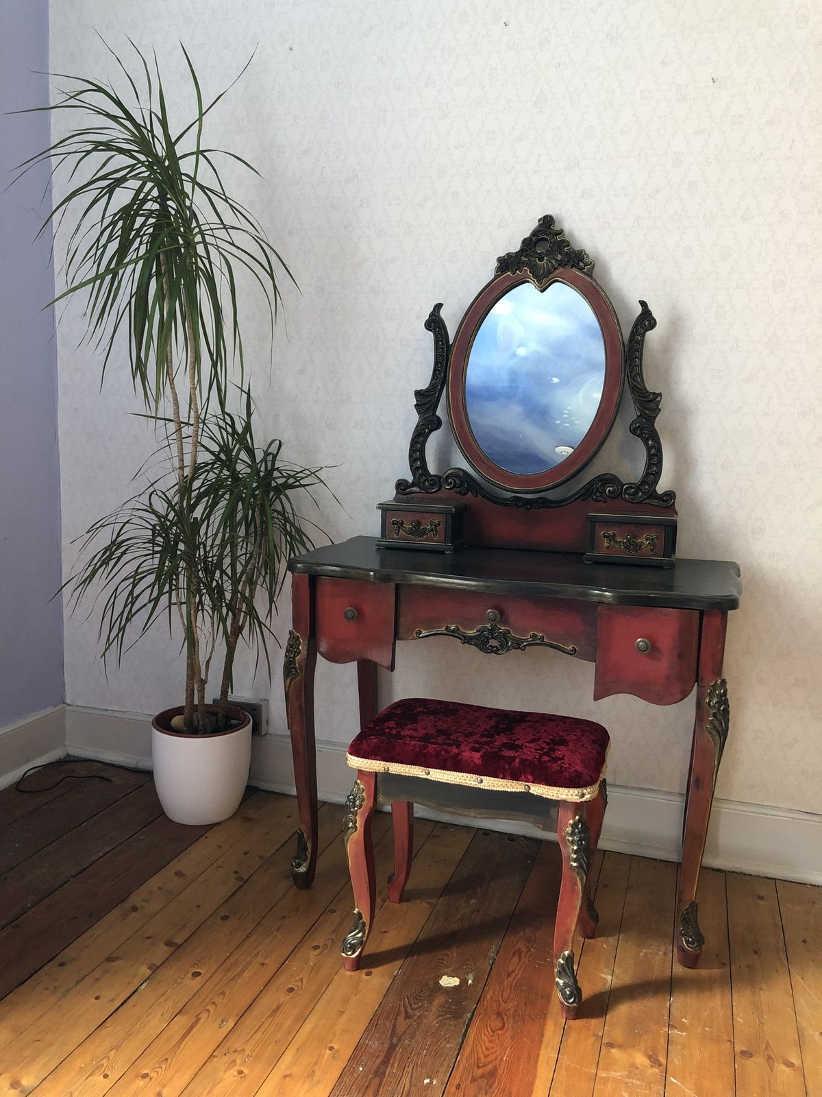 Lilith’s Choice | Gothic Dressing Table Set