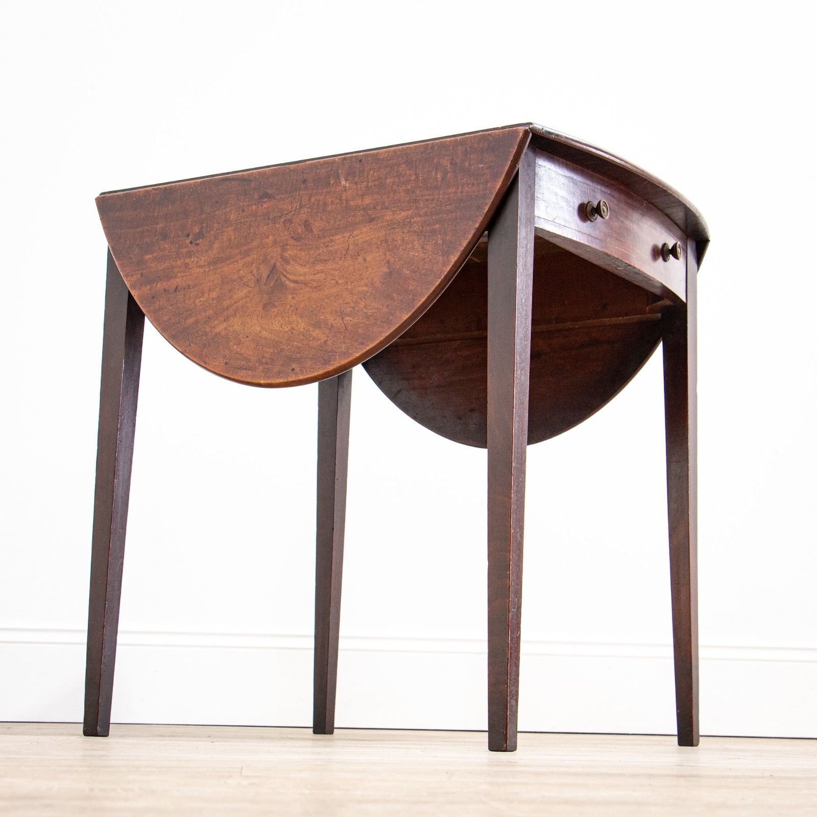 Late Georgian Mahogany Oval Pembroke Table photo for sale