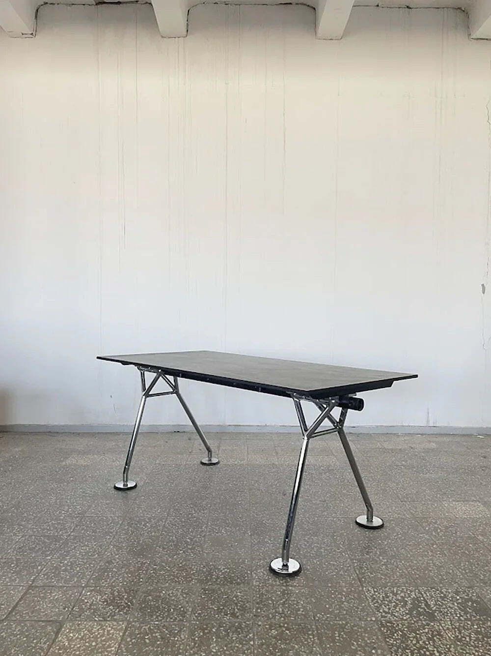 Nomos Table van Sir Norman Foster voor Tecno, jaren 1980 photo Meubels