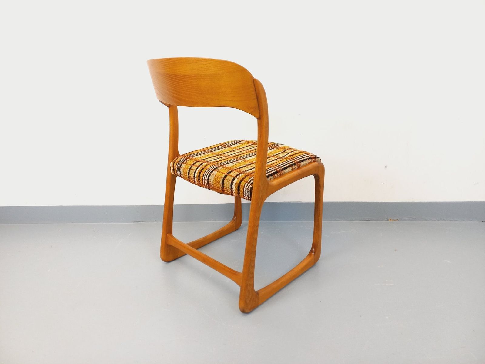 Baumann houten slee-stoel met wollen bekleding photo 461.0