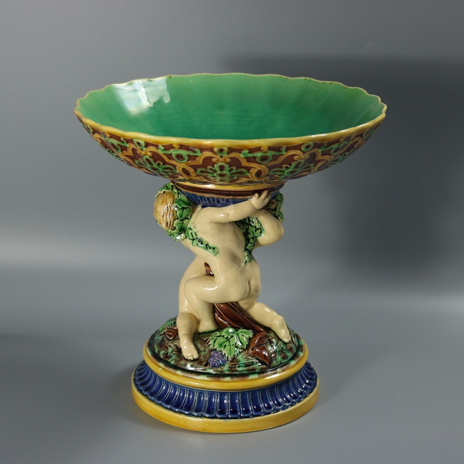 Minton Majolica Putti Comport, 19e eeuw photo Woonaccessoires