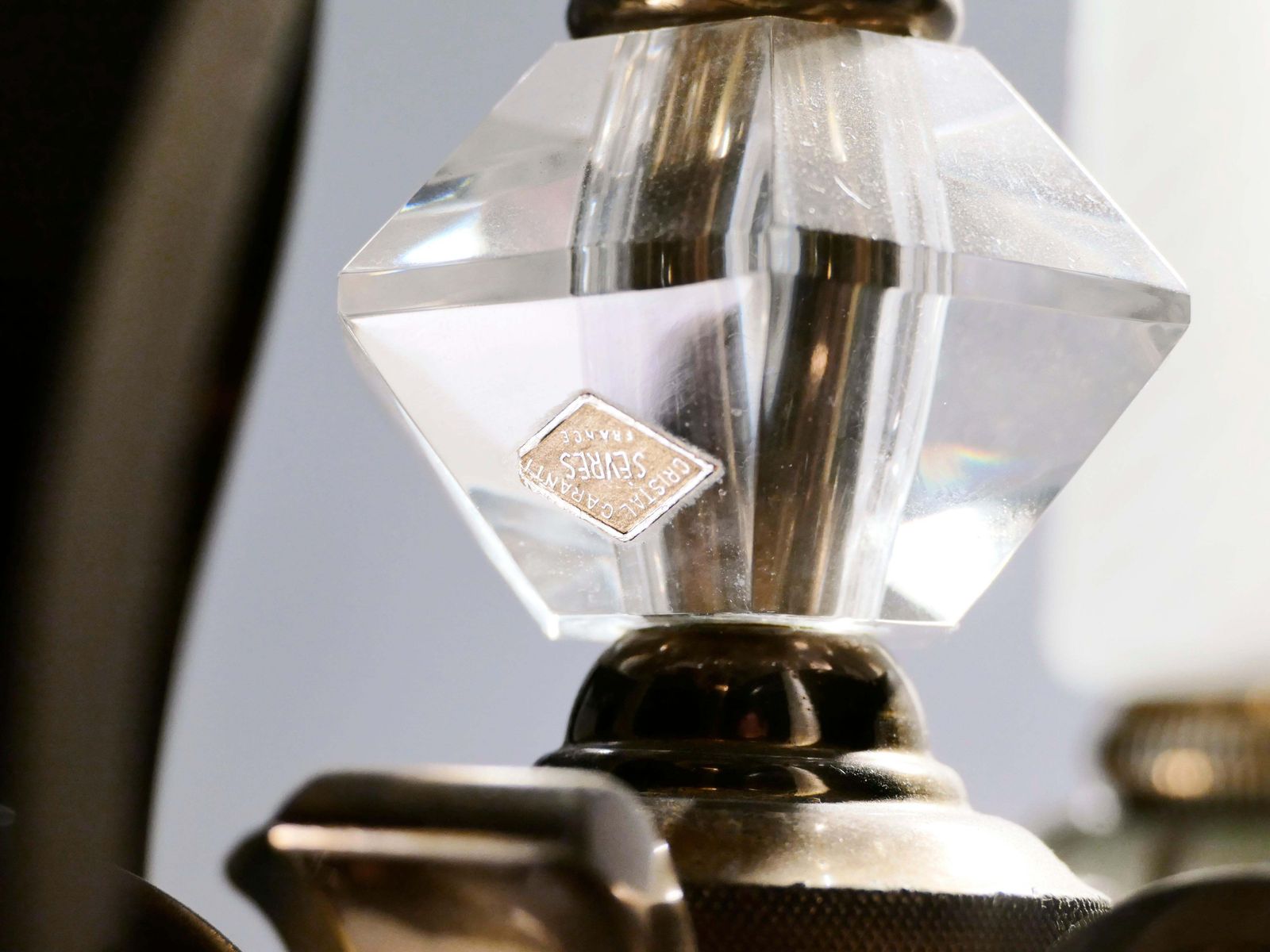 Lampadaire Ernest Sabino en bronze et cristal de Sèvres, années 1930 photo buy