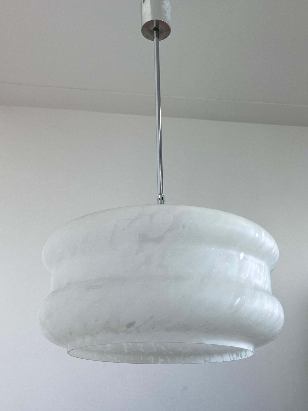 Suspension en verre d'art blanc par Karel Volf, Tchécoslovaquie, années 1970 photo buy