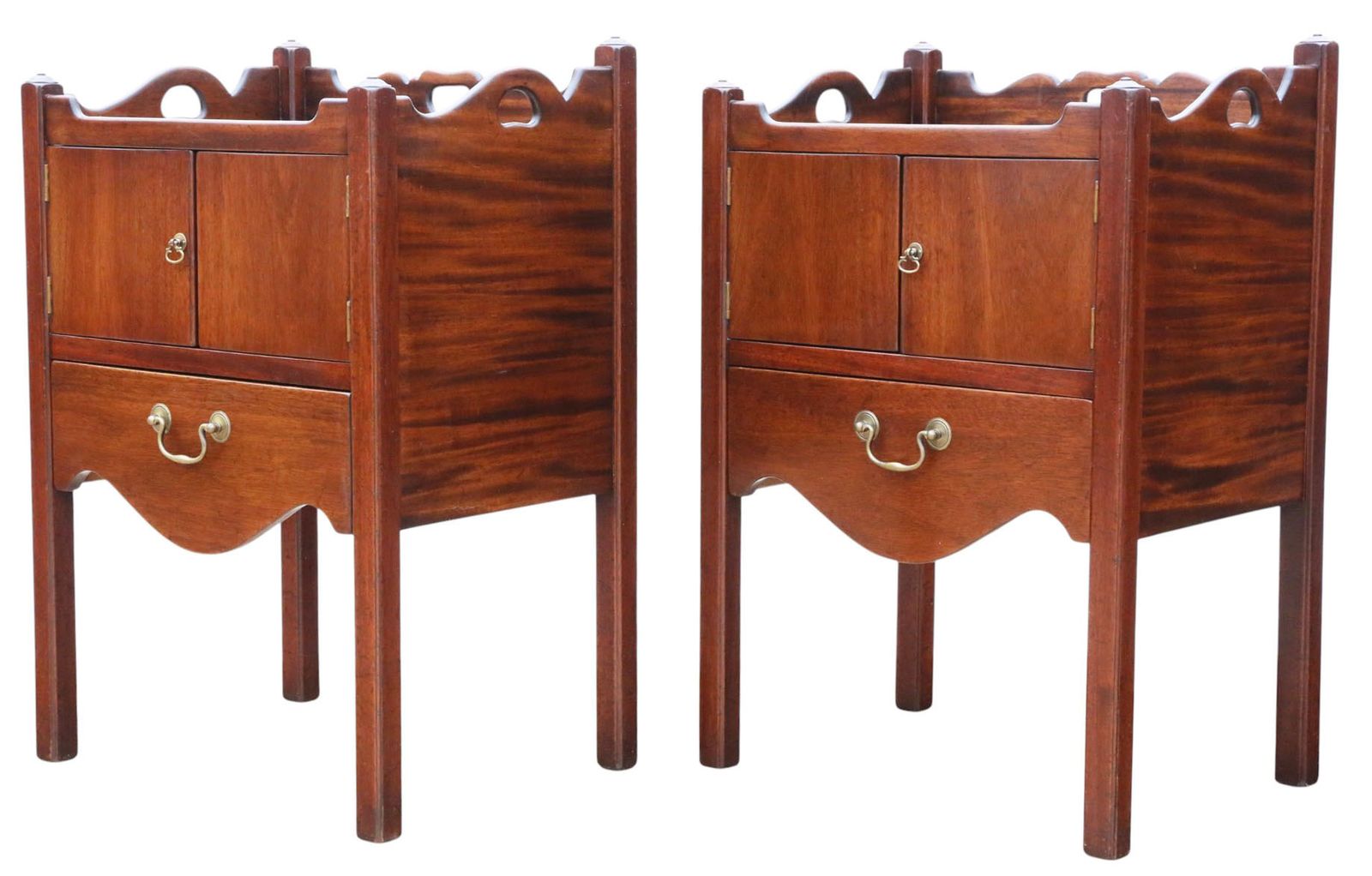 Fine Quality Pair Of Antique Georgian Revival Mahogany Bedside Tables / Cupboards Mid 20th Centuryc1960 photo Furniture