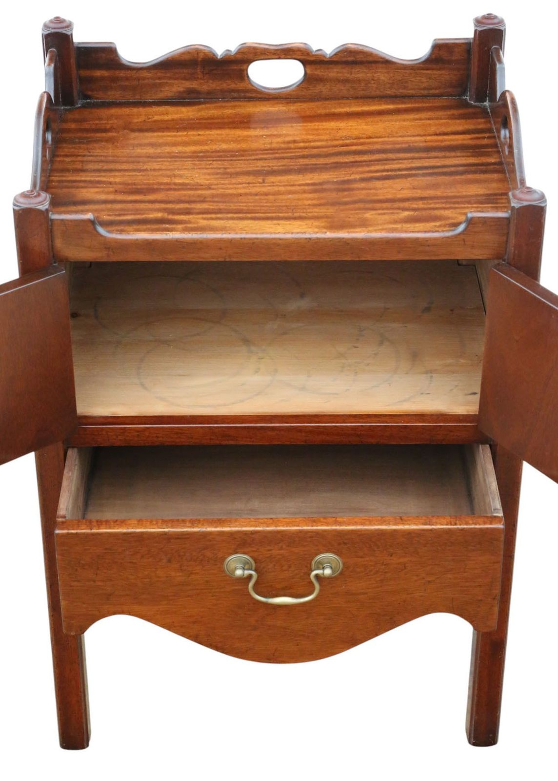 photo furniture Fine Quality Pair Of Antique Georgian Revival Mahogany Bedside Tables / Cupboards Mid 20th Centuryc1960