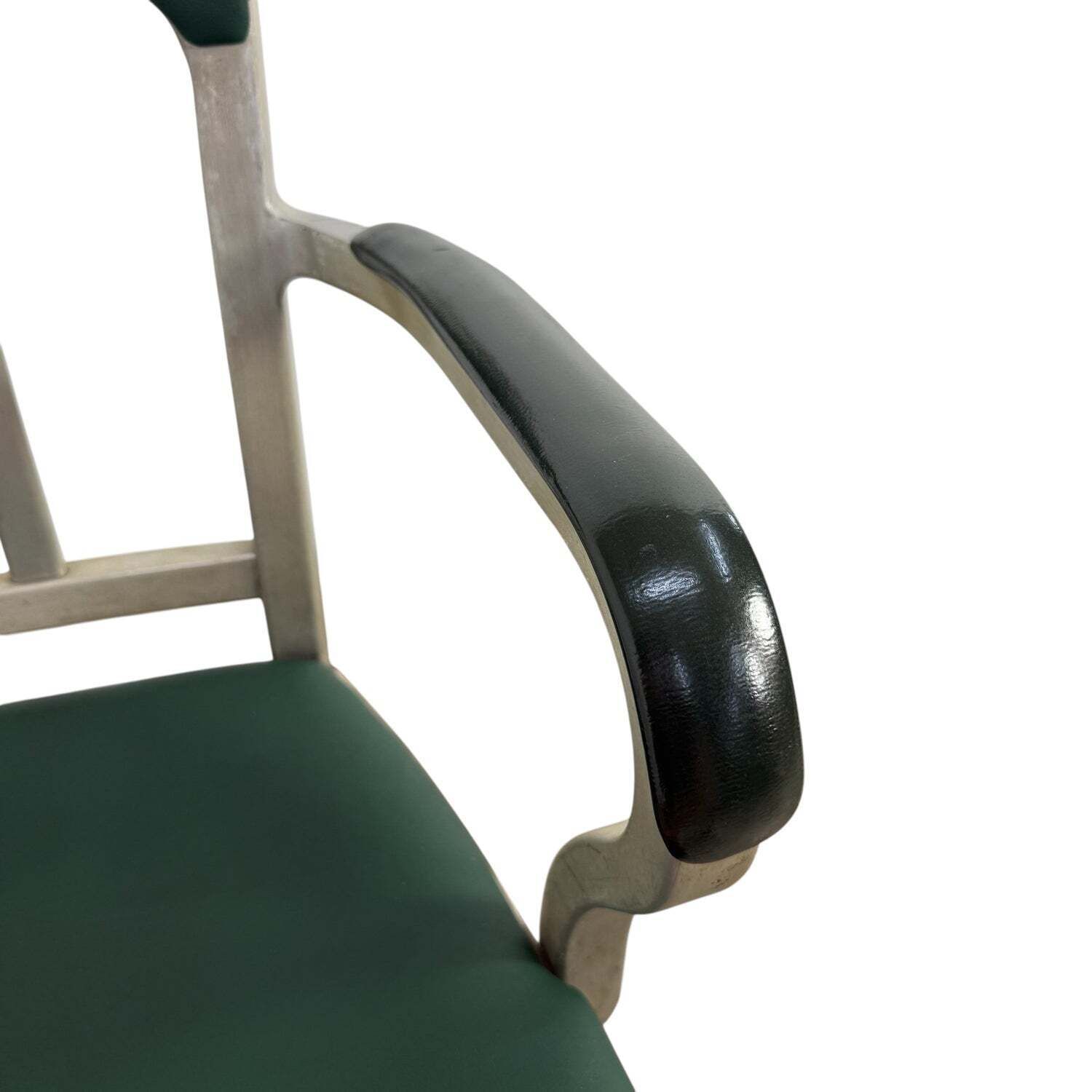 photo buy Zeldzaam paar Amerikaanse aluminium Goodform-fauteuils