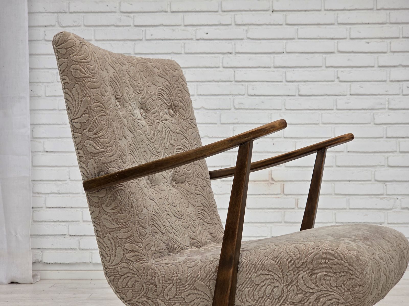 Ca. jaren 1960, Deense fauteuil, meubelwol, beukenhout. photo for sale