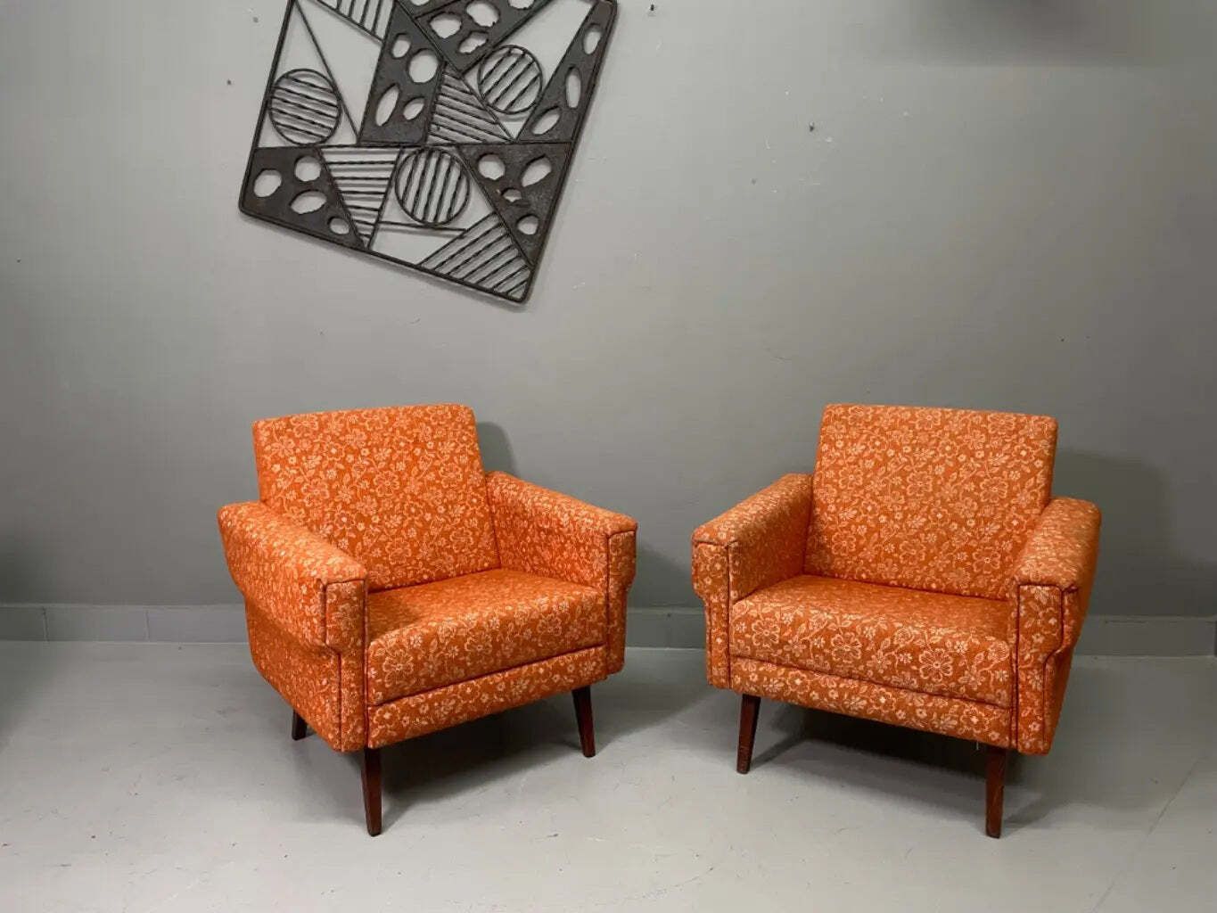Paar Retro Fauteuils | Mid-Century Gestoffeerde Lounge Stoelen | Tsjechisch / Midden-Europees | Midden 20e Eeuw photo Meubels