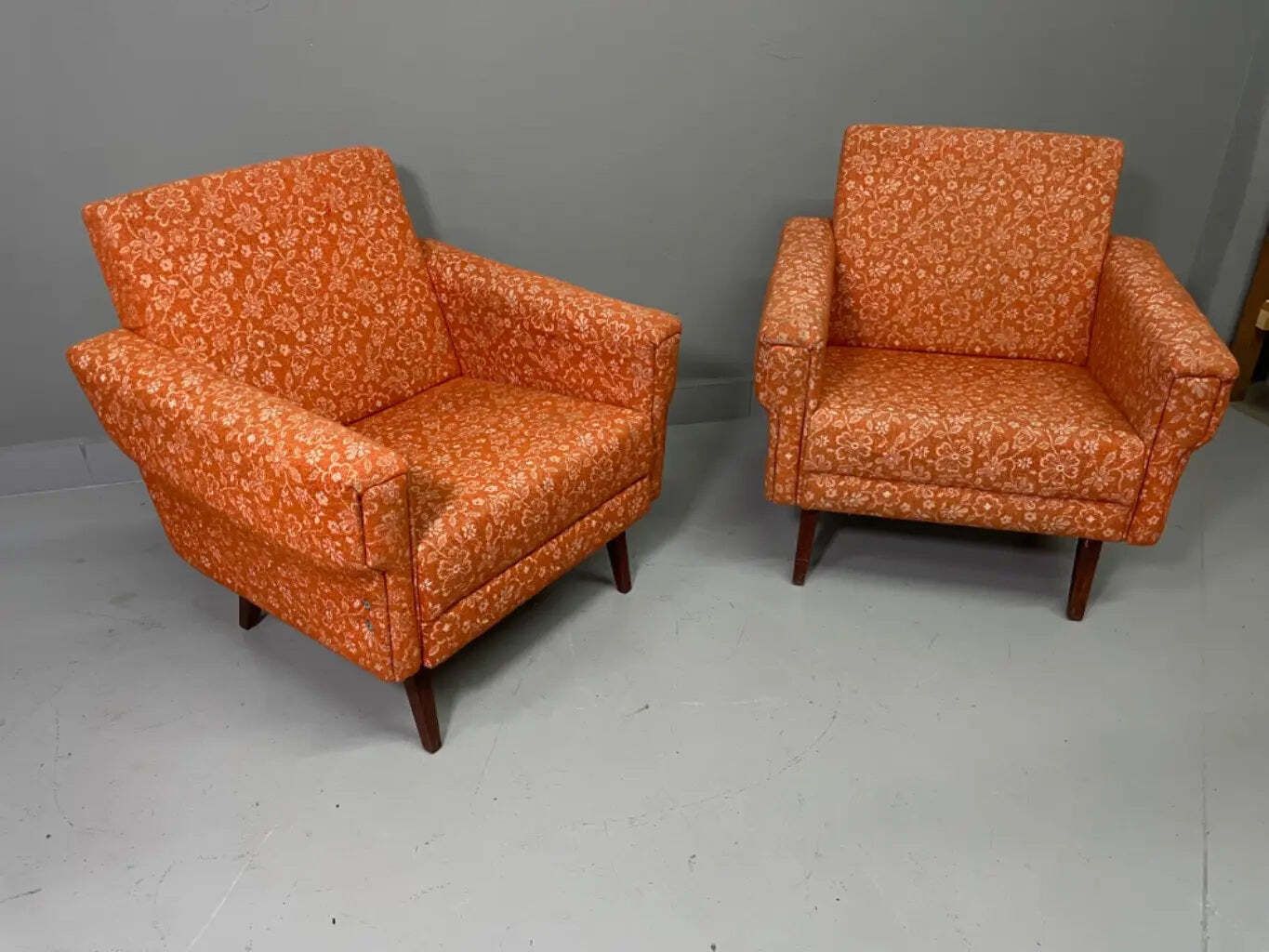 Paar Retro Fauteuils | Mid-Century Gestoffeerde Lounge Stoelen | Tsjechisch / Midden-Europees | Midden 20e Eeuw photo vinterior