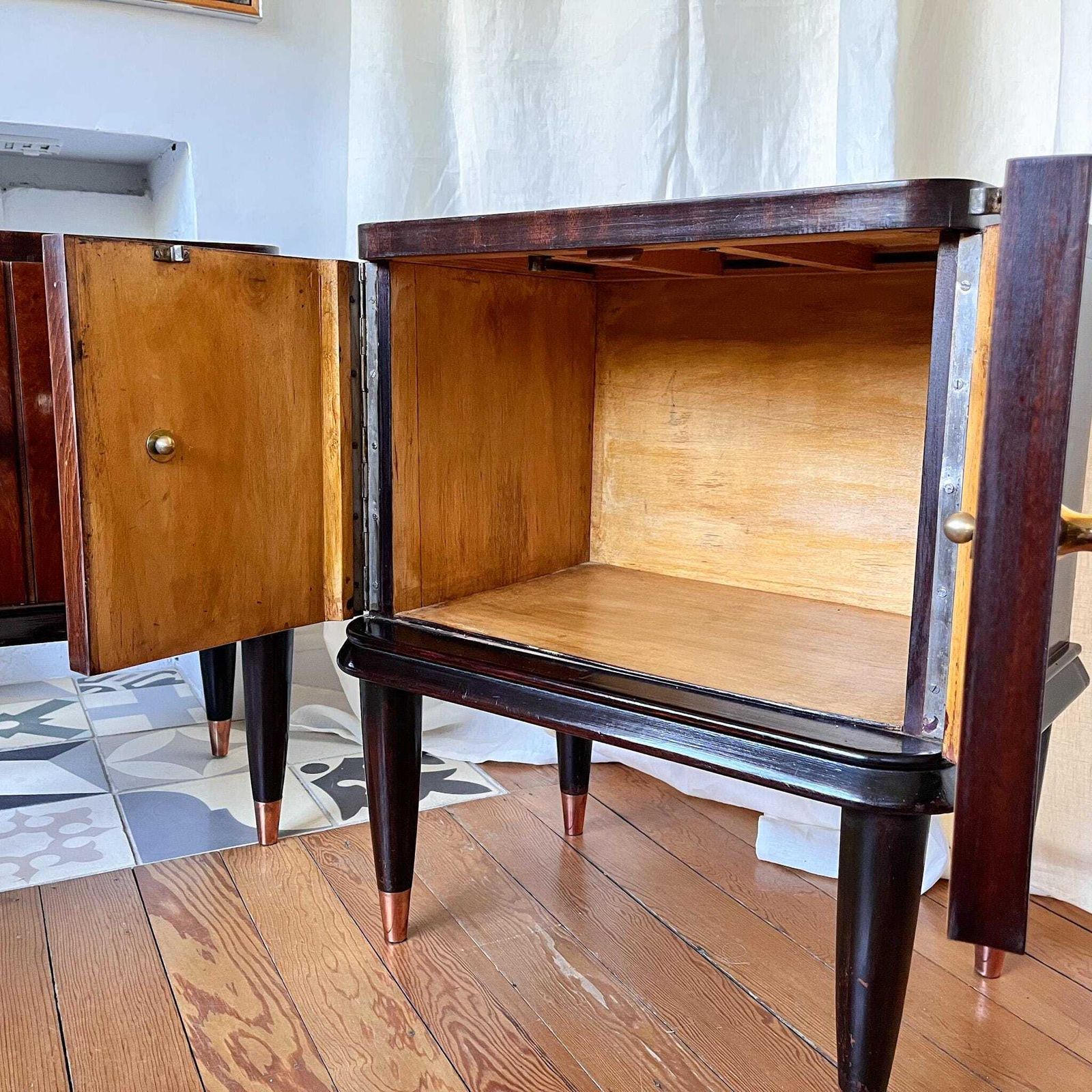 photo for sale Pair Of Italian Mid Century Burl Mahogany Bedside Cabinets