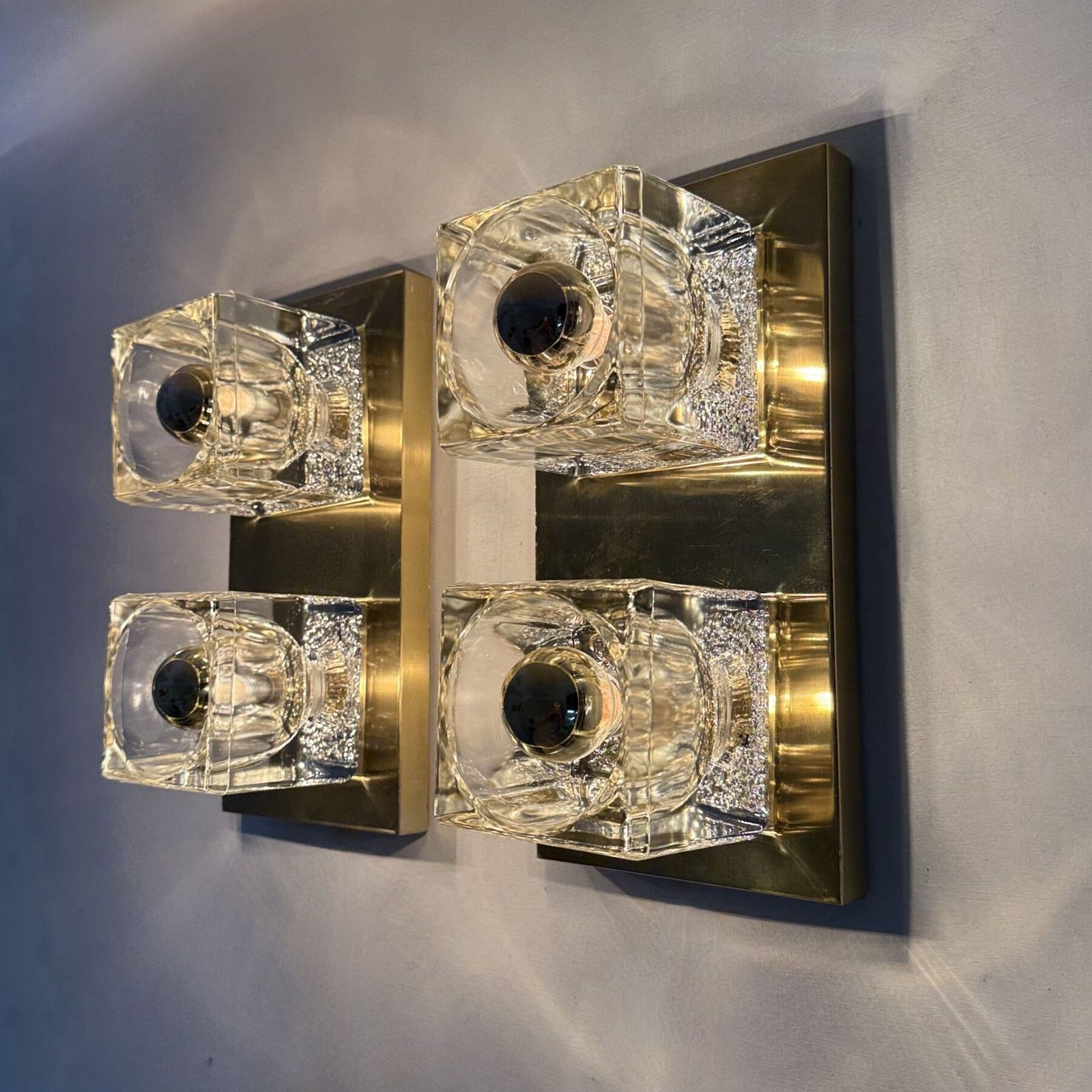 Paar Peil & Putzler ijsblokglas wandlampen, jaren 1970 photo furniture