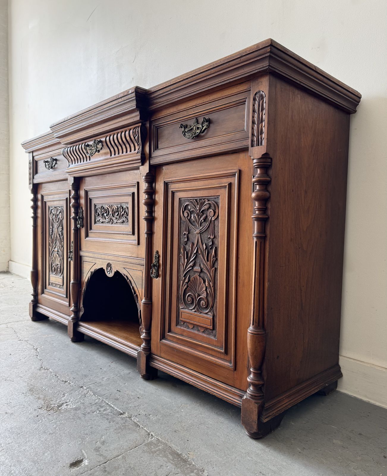 Large Antique Breakfront Sideboard With Drawers photo 520.0