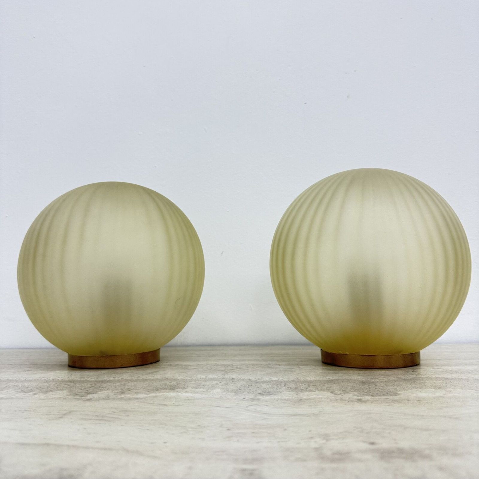 photo furniture Paar van 2 glazen swirllampen, 1970, Italië