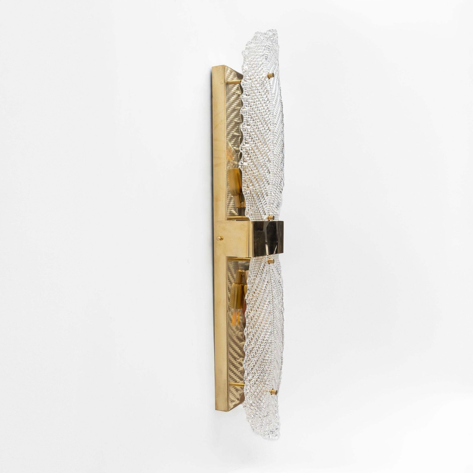 Paar "Graniglia" Murano-glazen en messing bladvormige wandlampen photo vinterior