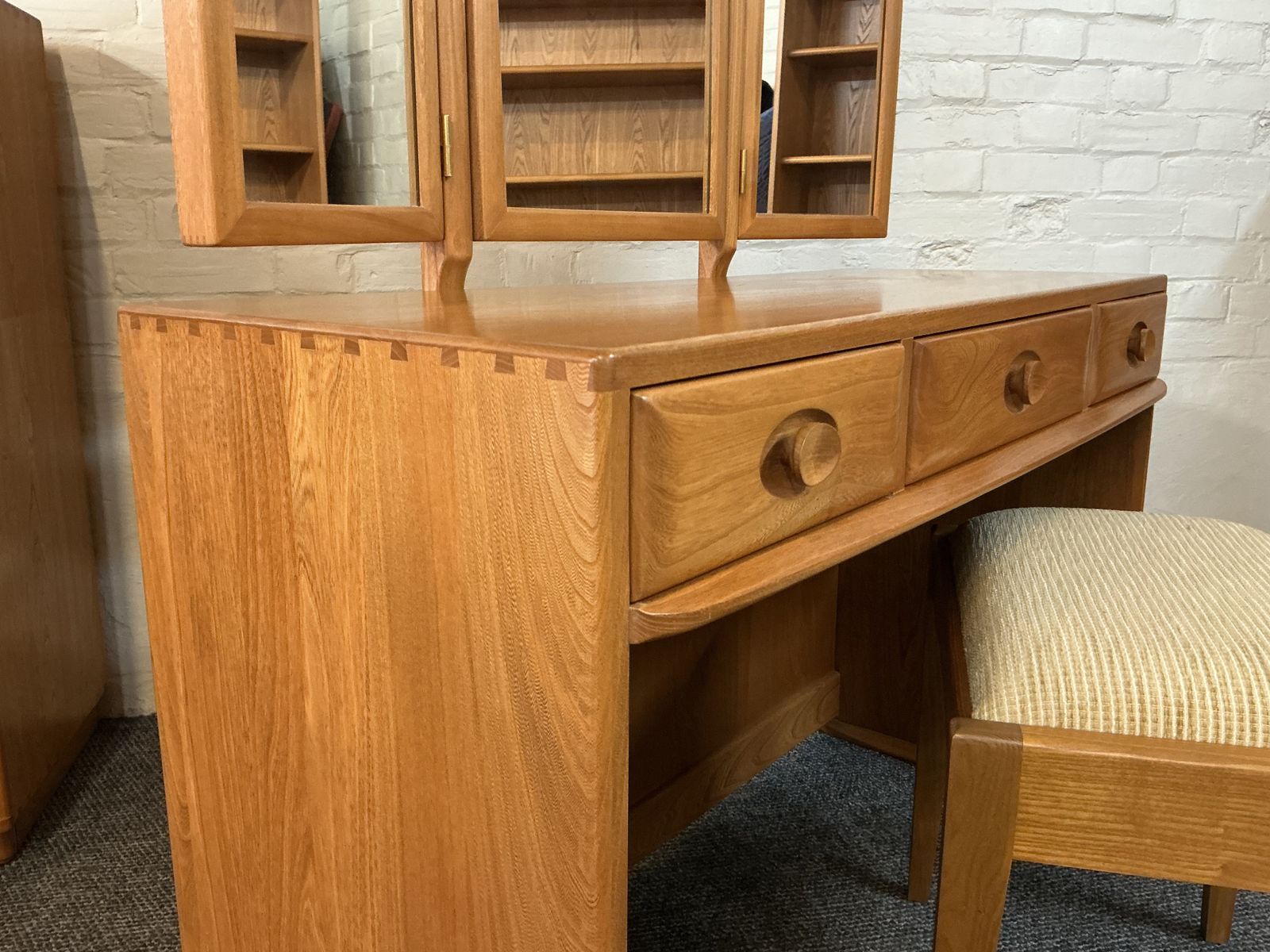 Ercol Windsor Dressing Table In Light Finish. photo Furniture