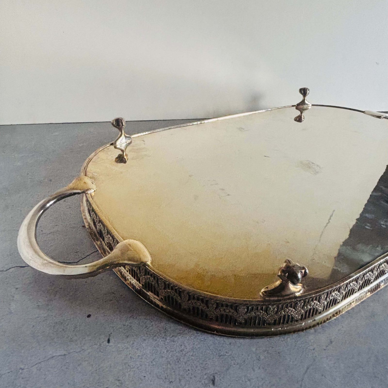 photo vintage Large Vintage Silver Plated Tray