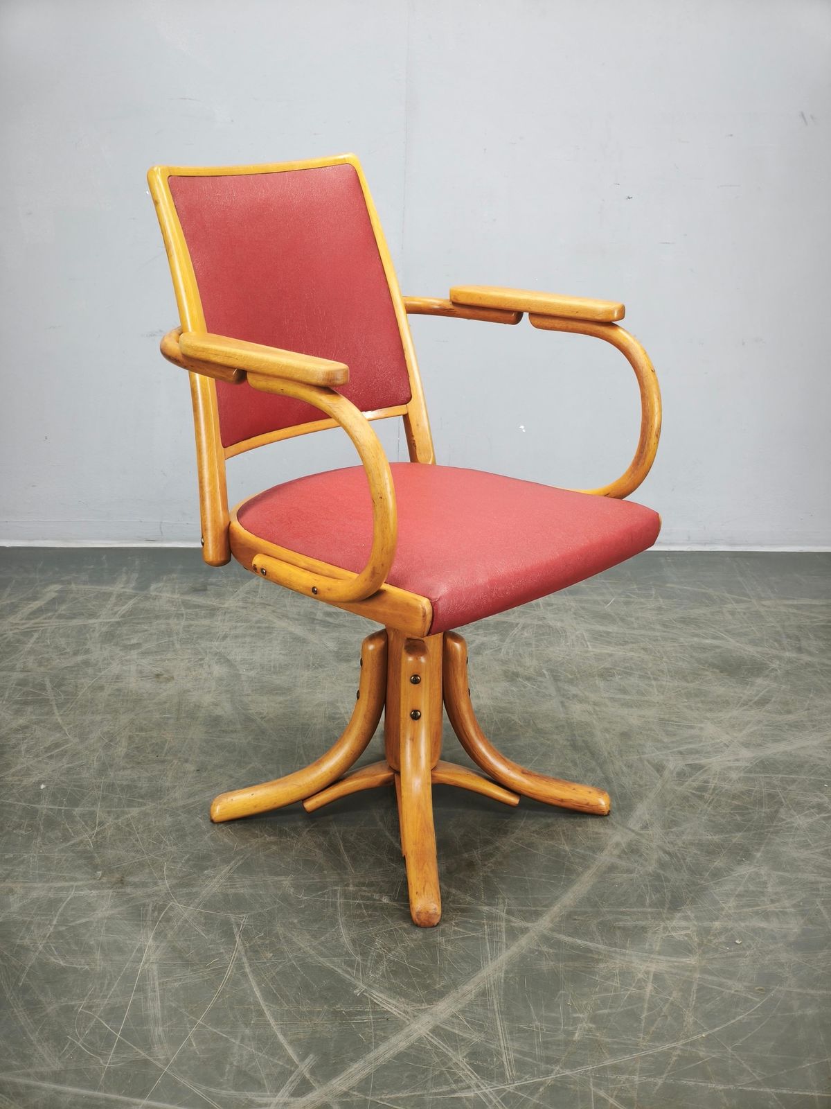 Ligna verstelbare draaistoel, Tsjecho-Slowakije, jaren 1950 photo furniture